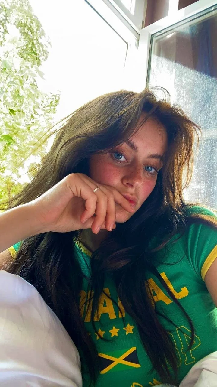 Liz 🌸 OnlyFans leaks