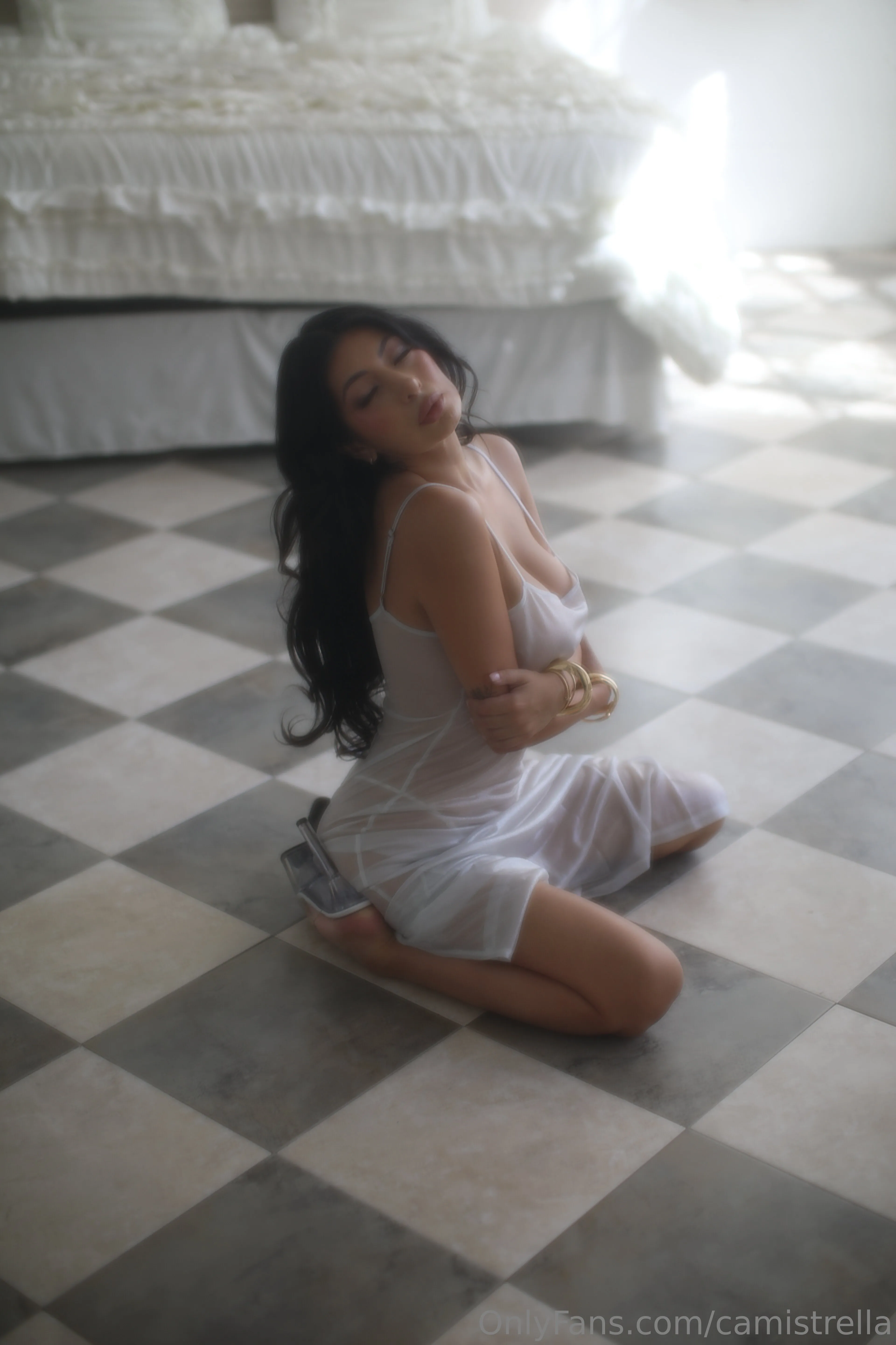 Cami Strella photo #12