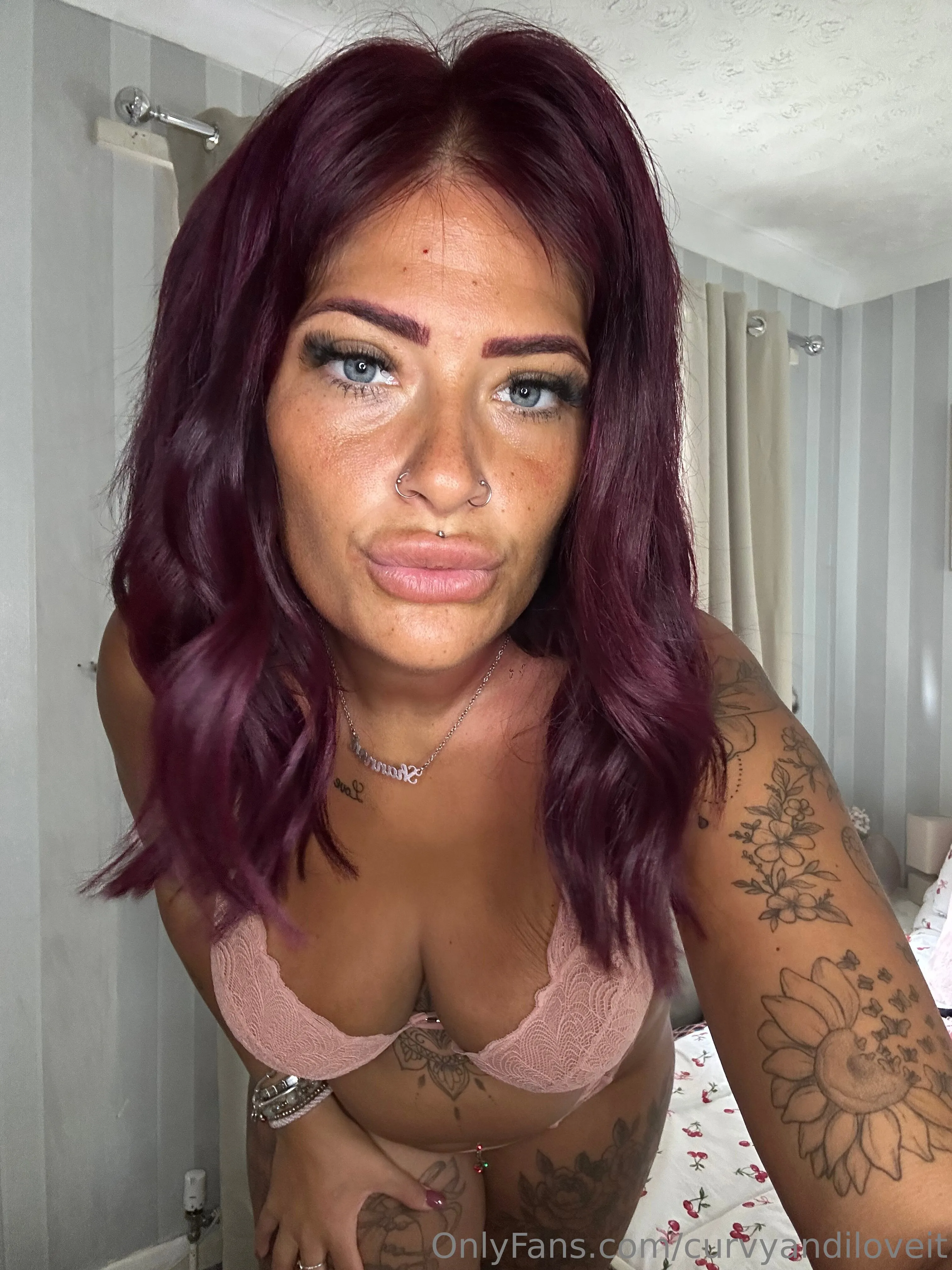 Curves and she loves them 🫶 photo #46