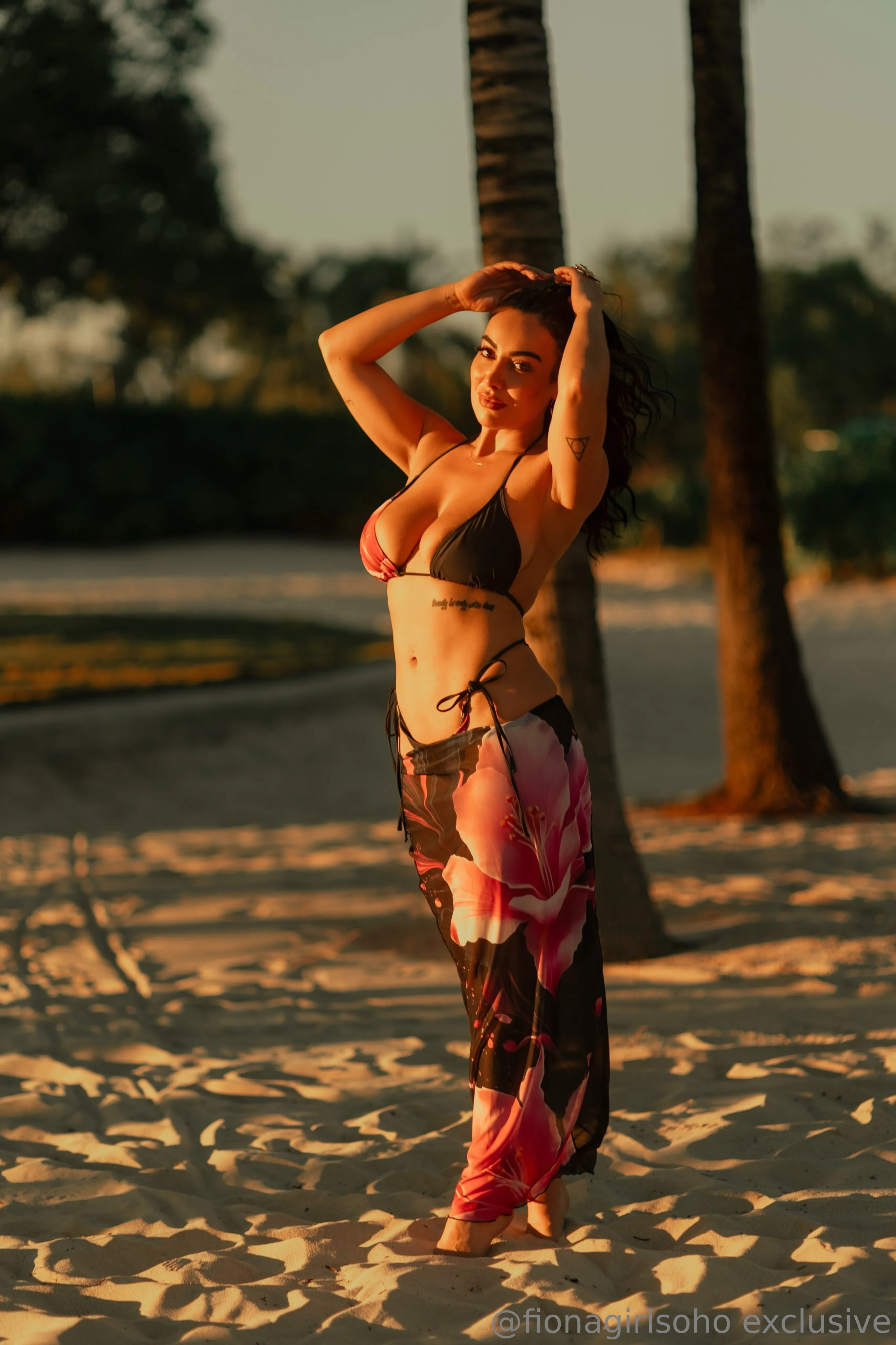 FionaGirlSoho photo #30