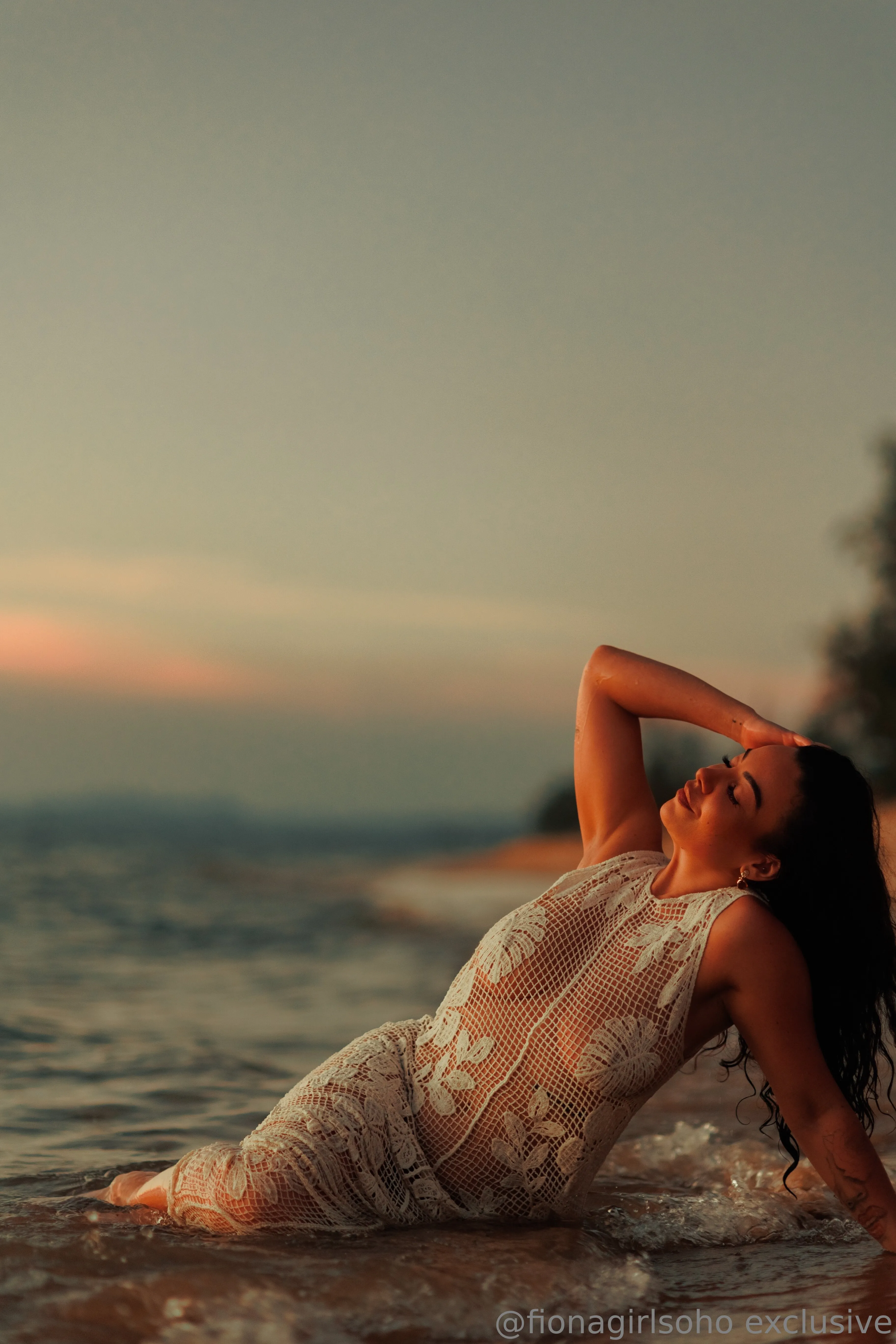 FionaGirlSoho photo #29