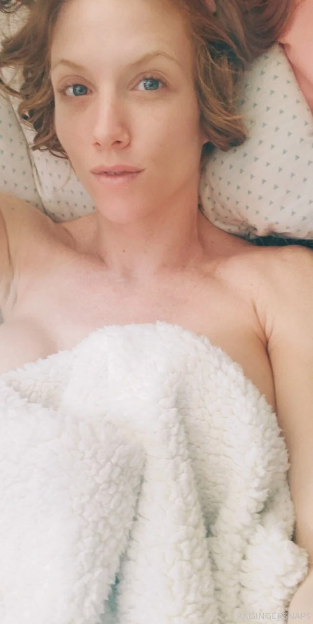 AKGINGERSNAPS photo #24