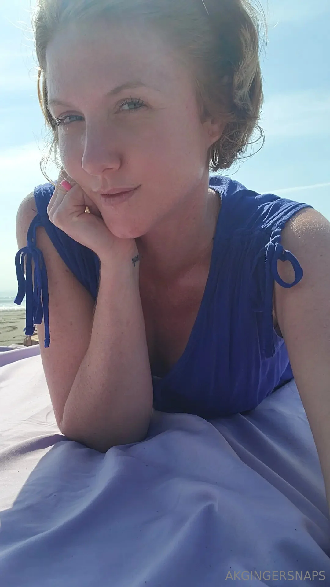 AKGINGERSNAPS photo #14