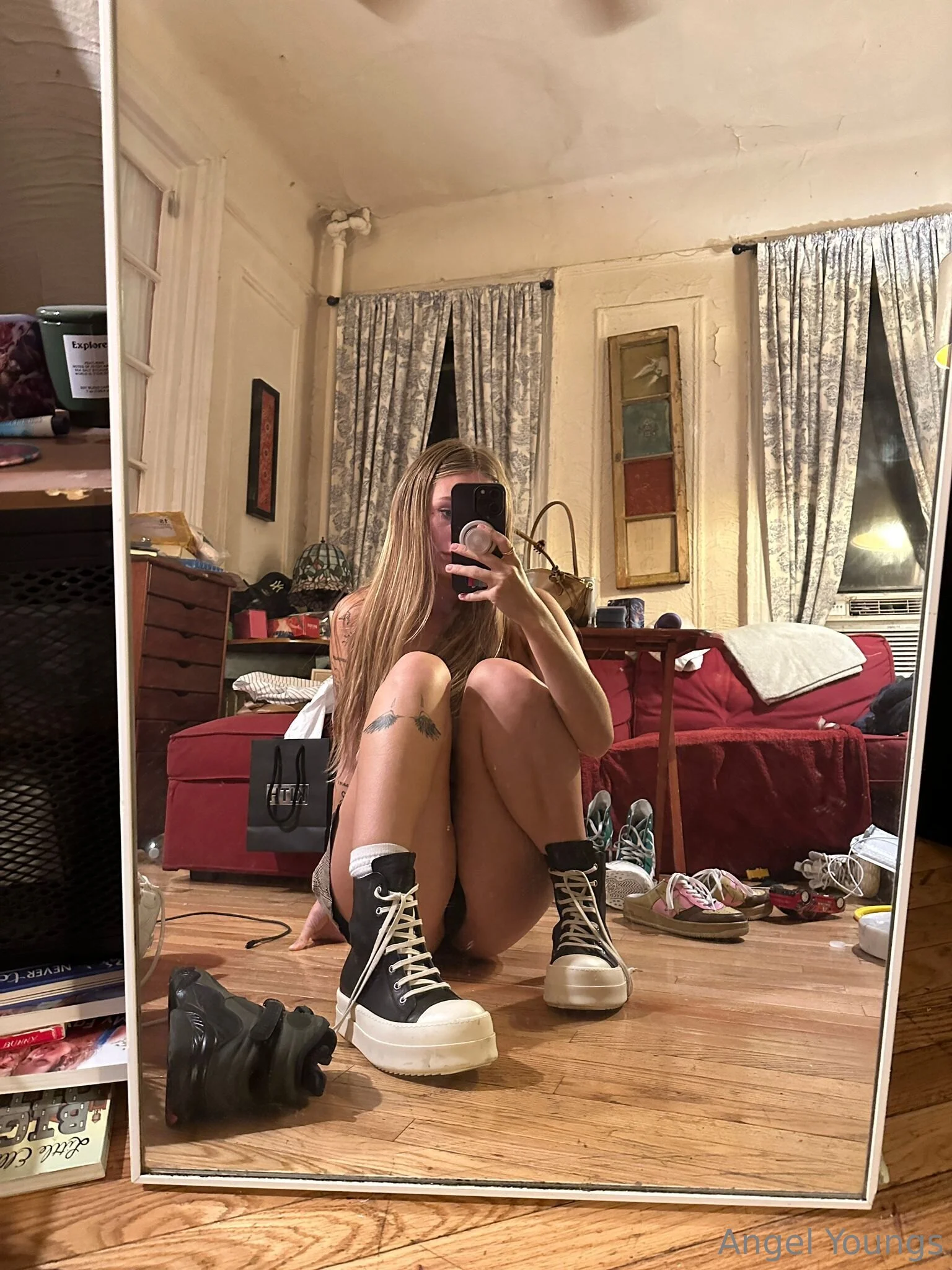 Angel Youngs 🩵 photo #13