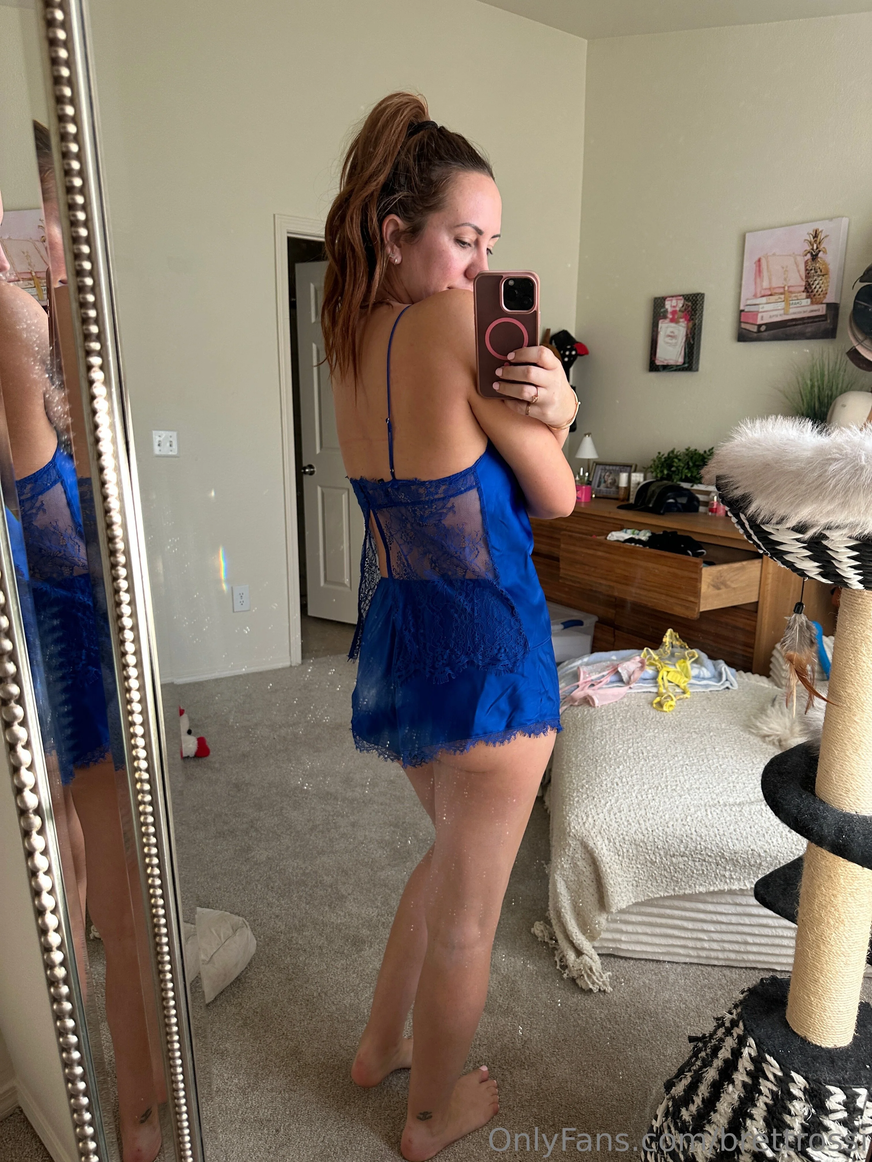 Brett Rossi photo #20