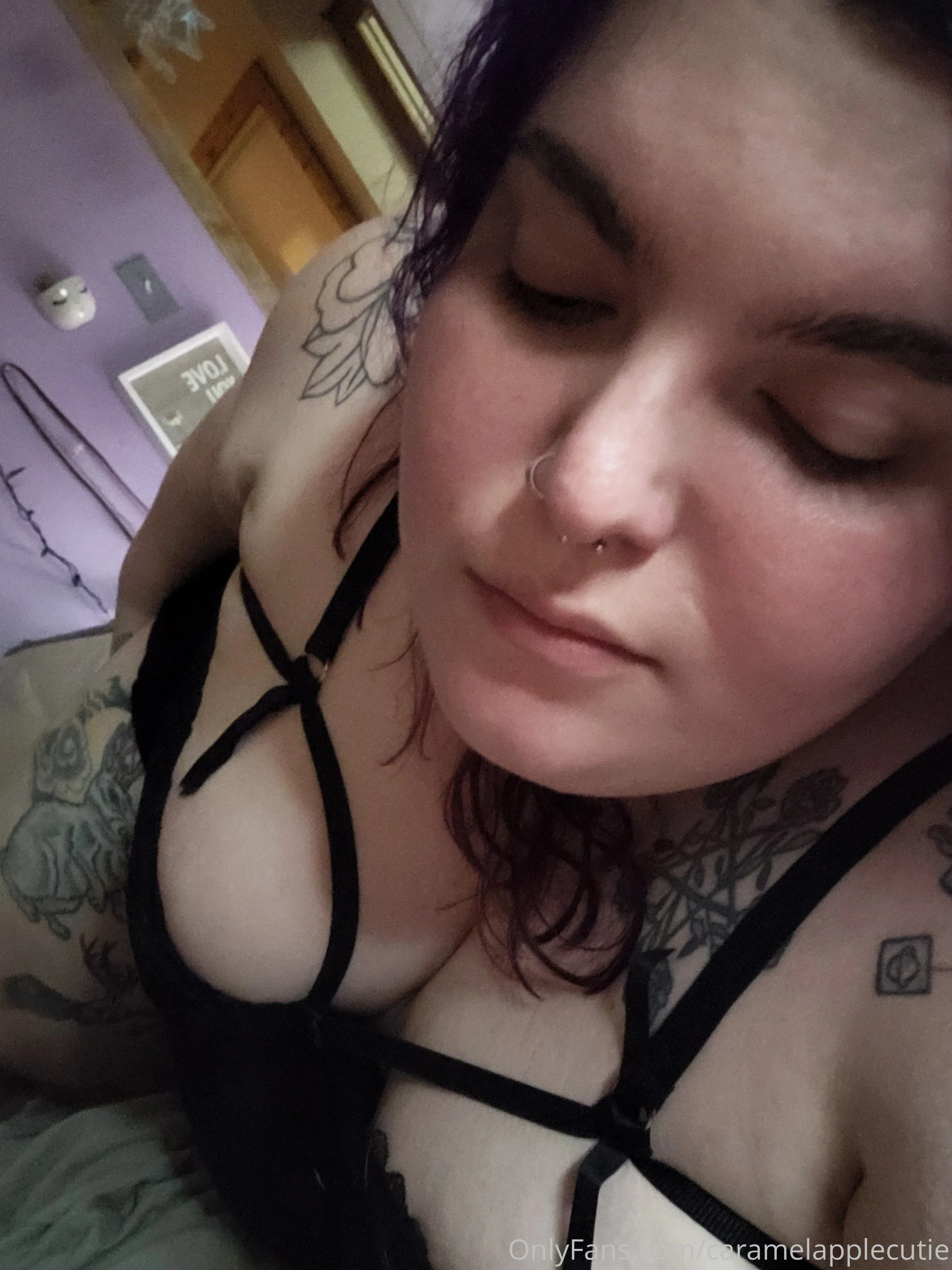 Sweet Cheeks photo #10