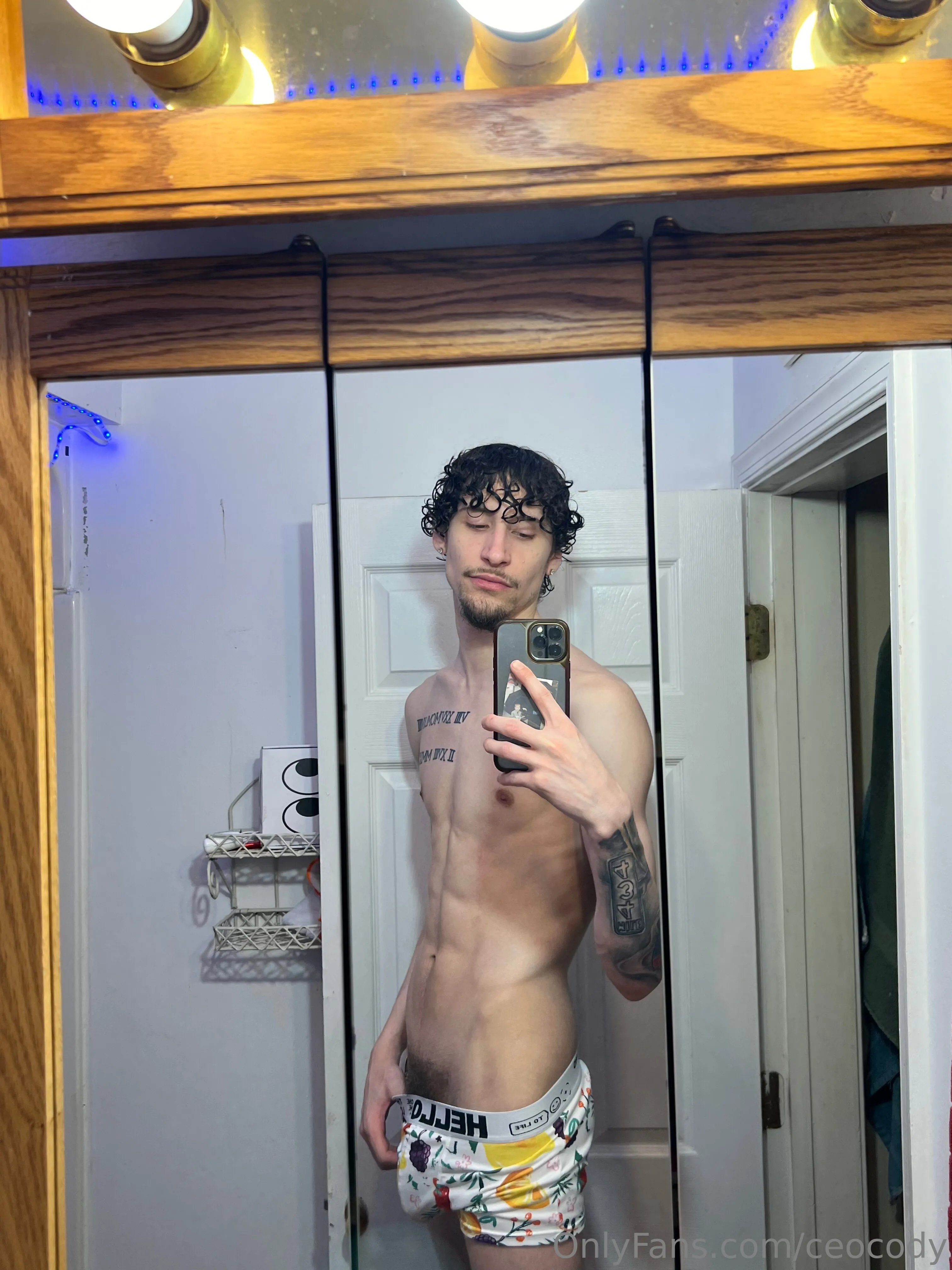 Ceo Cody 🍆 photo #2