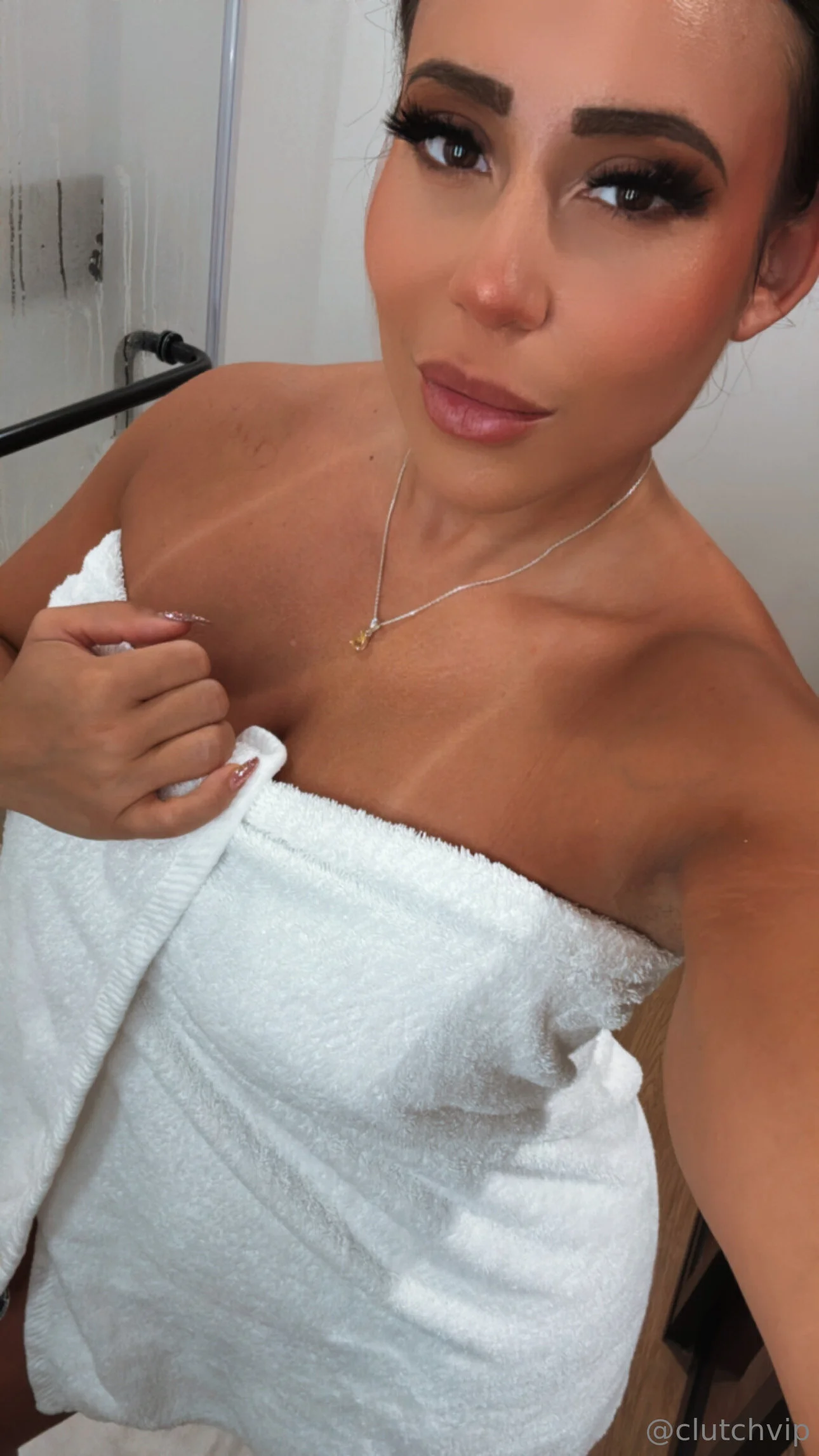 CARMELA CLUTCH photo #9