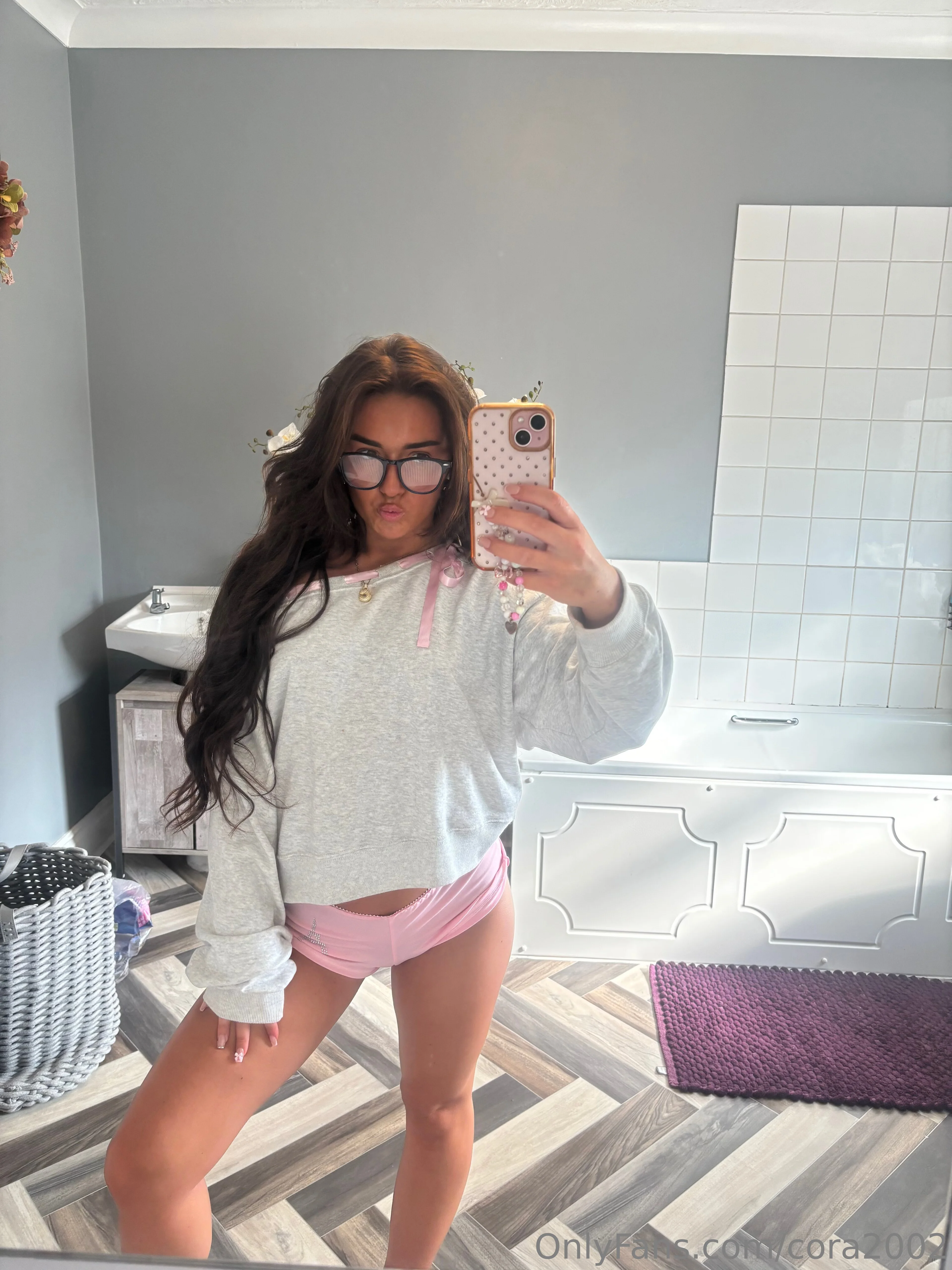 Cora | 4'9 photo #20