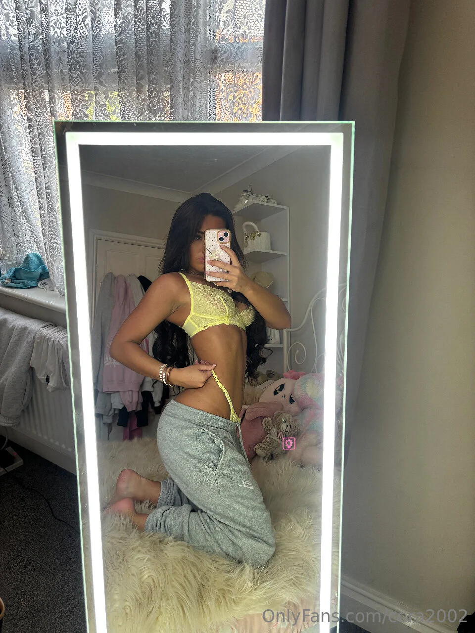 Cora | 4'9 photo #15