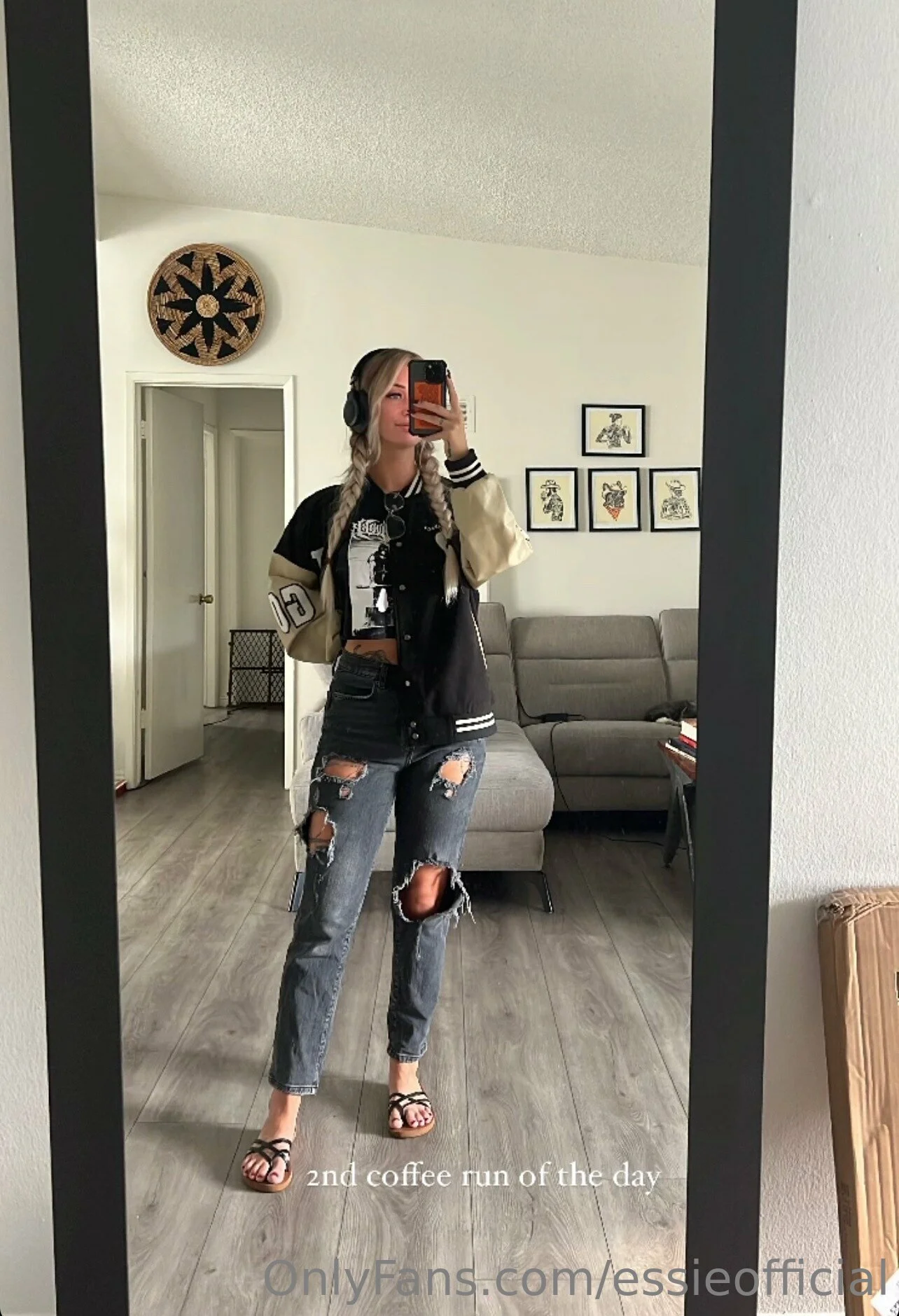 Essie 🌼 photo #48