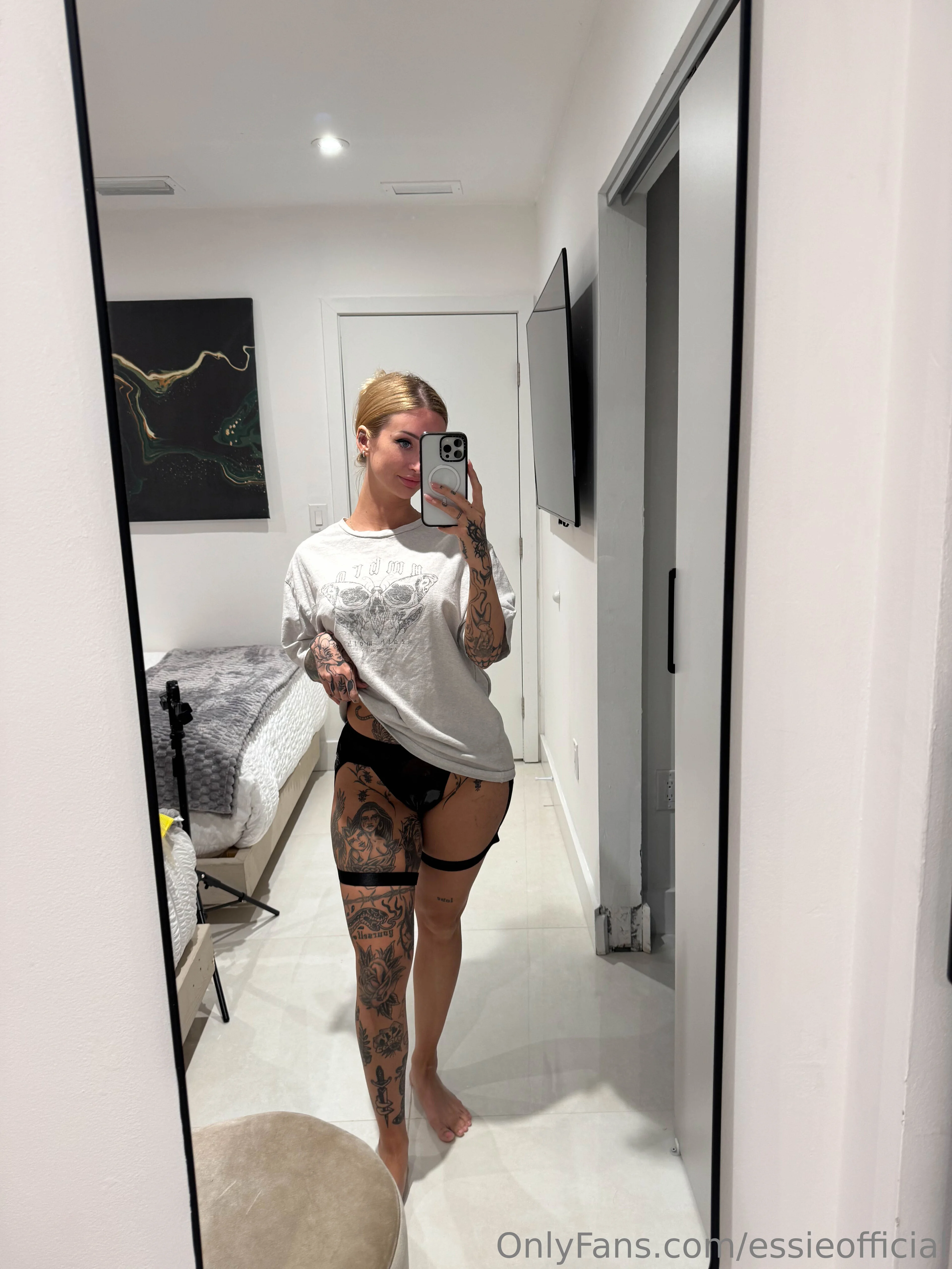 Essie 🌼 photo #10