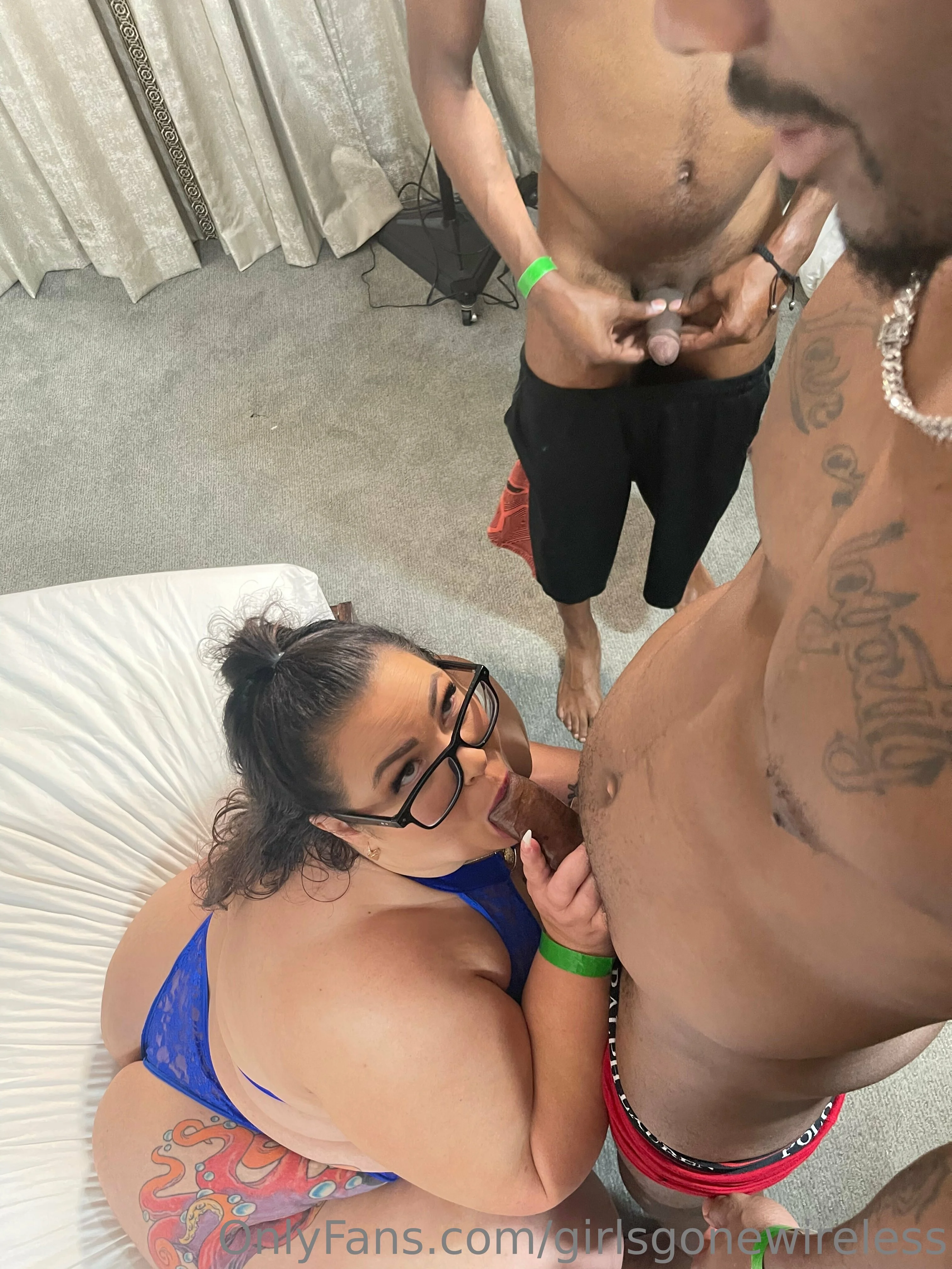 GIRLS GONE WIRELESS photo #28