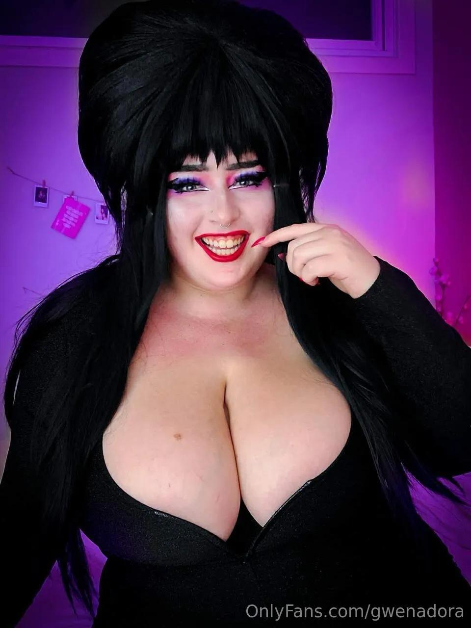 Gwen Adora photo #72