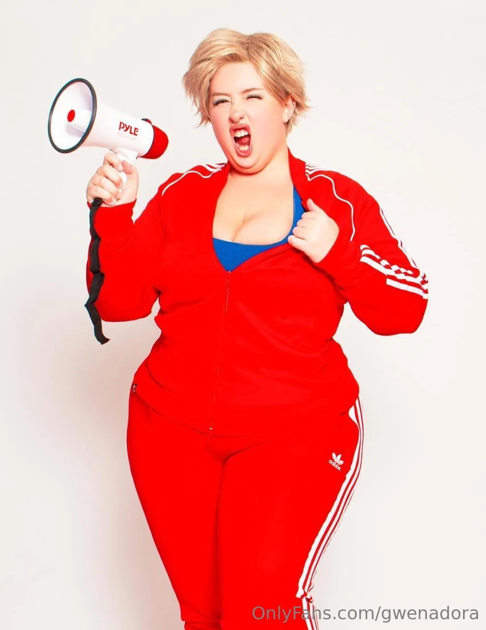 Gwen Adora photo #57