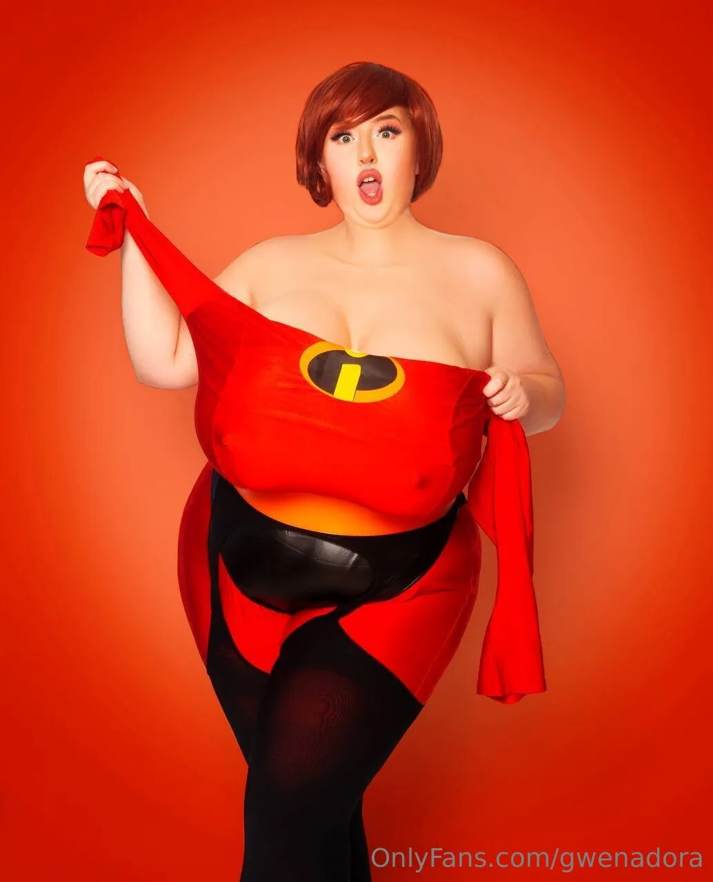 Gwen Adora photo #10