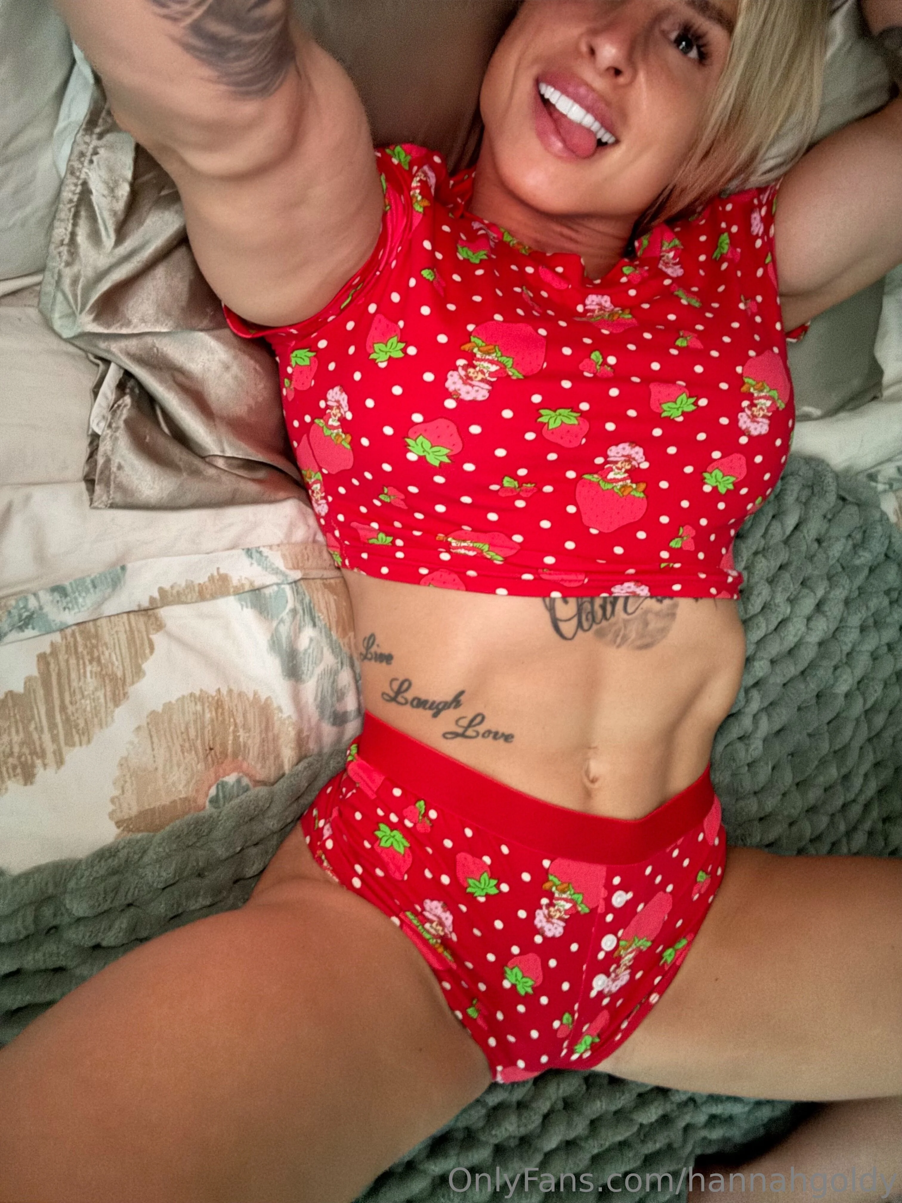 Hannah Goldy photo #17