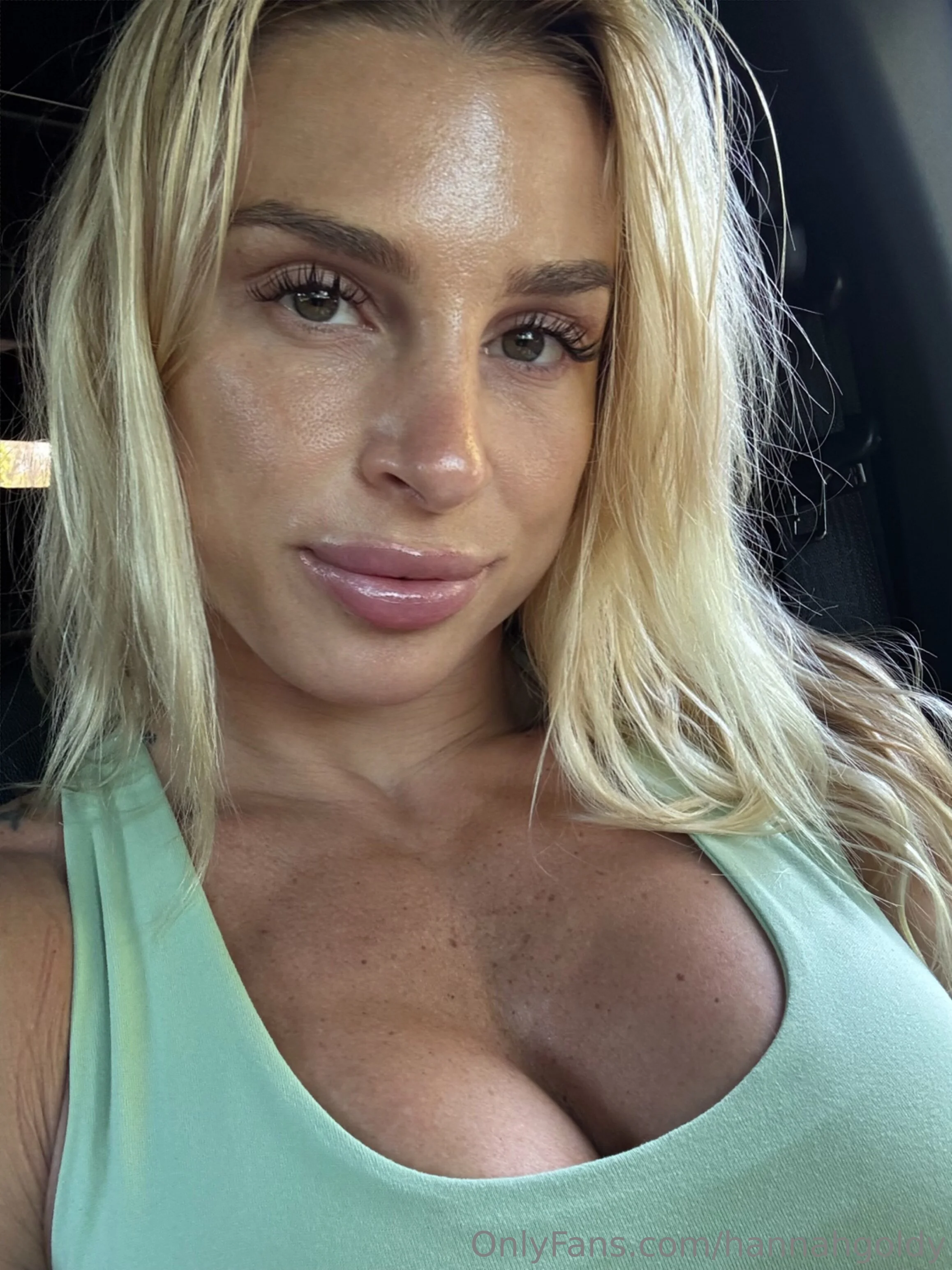 Hannah Goldy photo #15