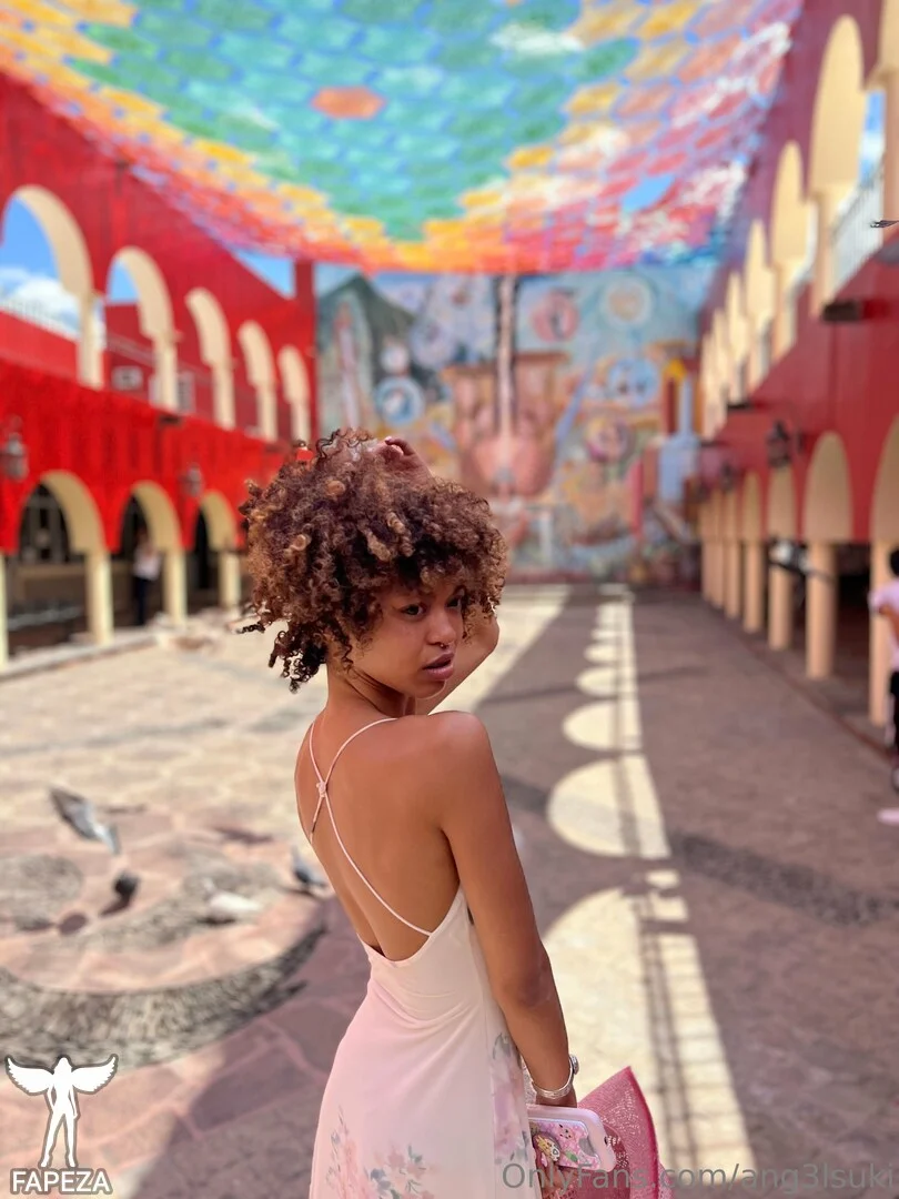 Suki Chan ^-^ photo #31