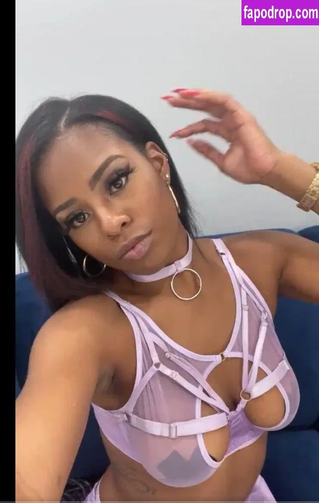 Goddess Lolaa photo #7