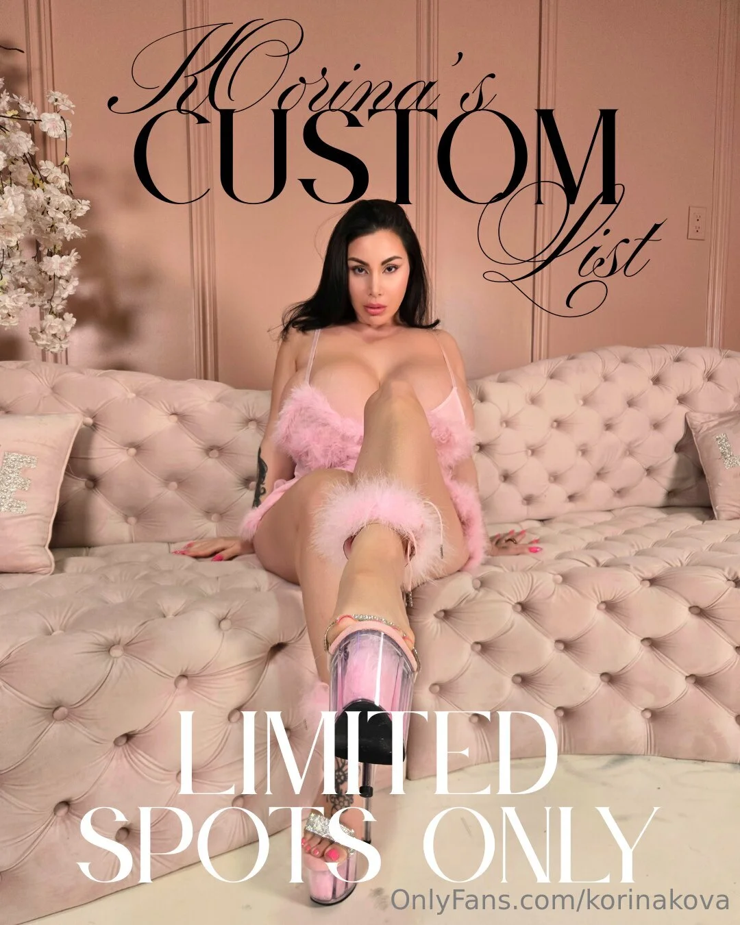 Korina Kova living with Gigantomastia 🍒 photo #7