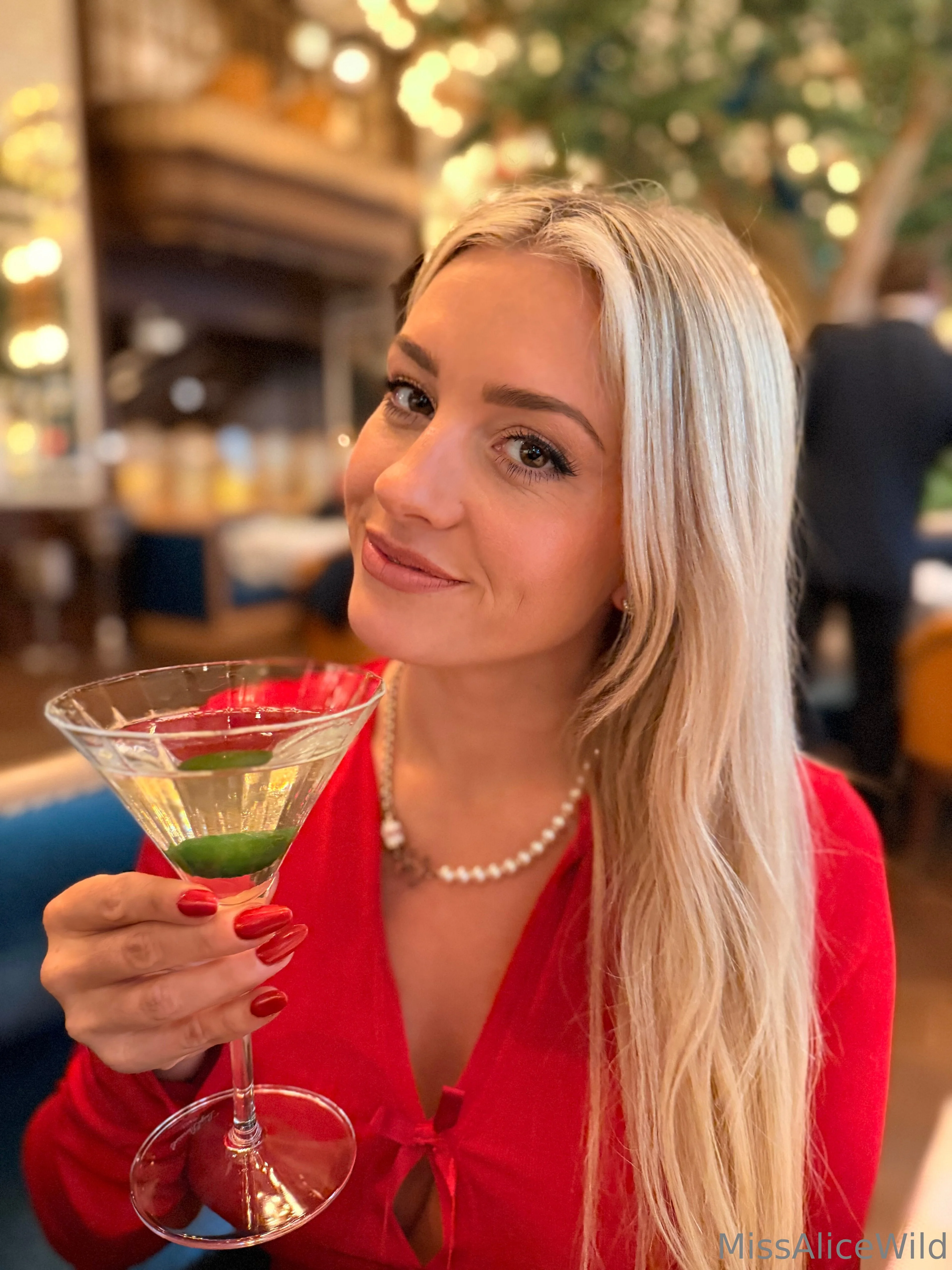 Miss Alice Wild photo #6