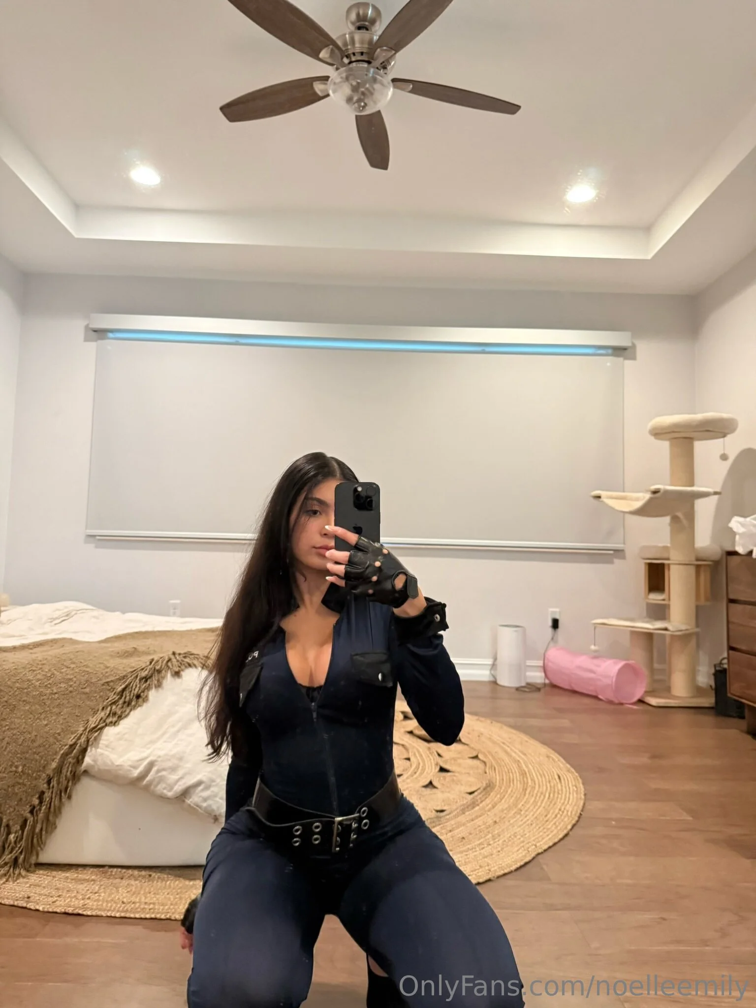 Noelle Emily photo #14