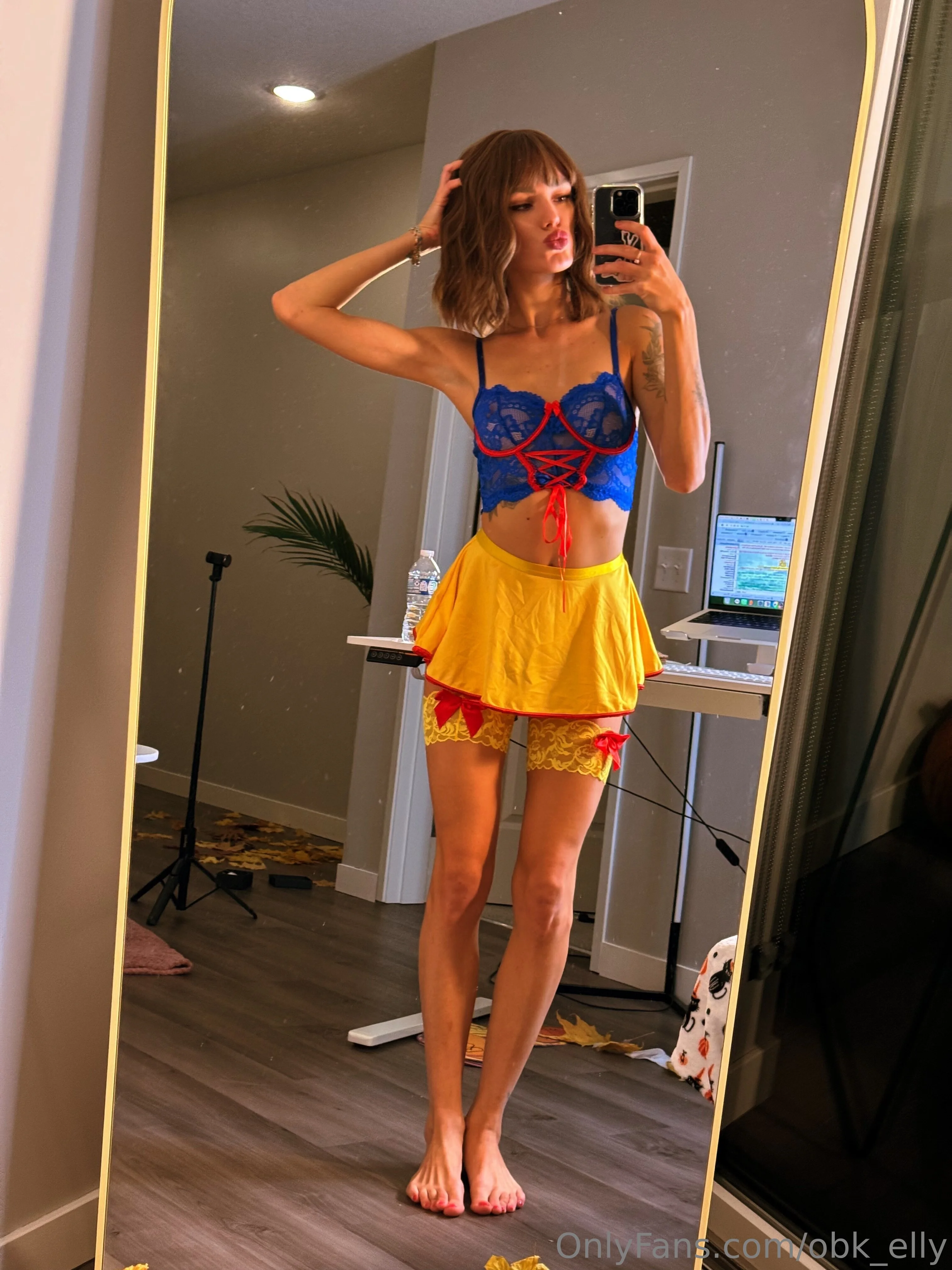 Kelly Knightley photo #2