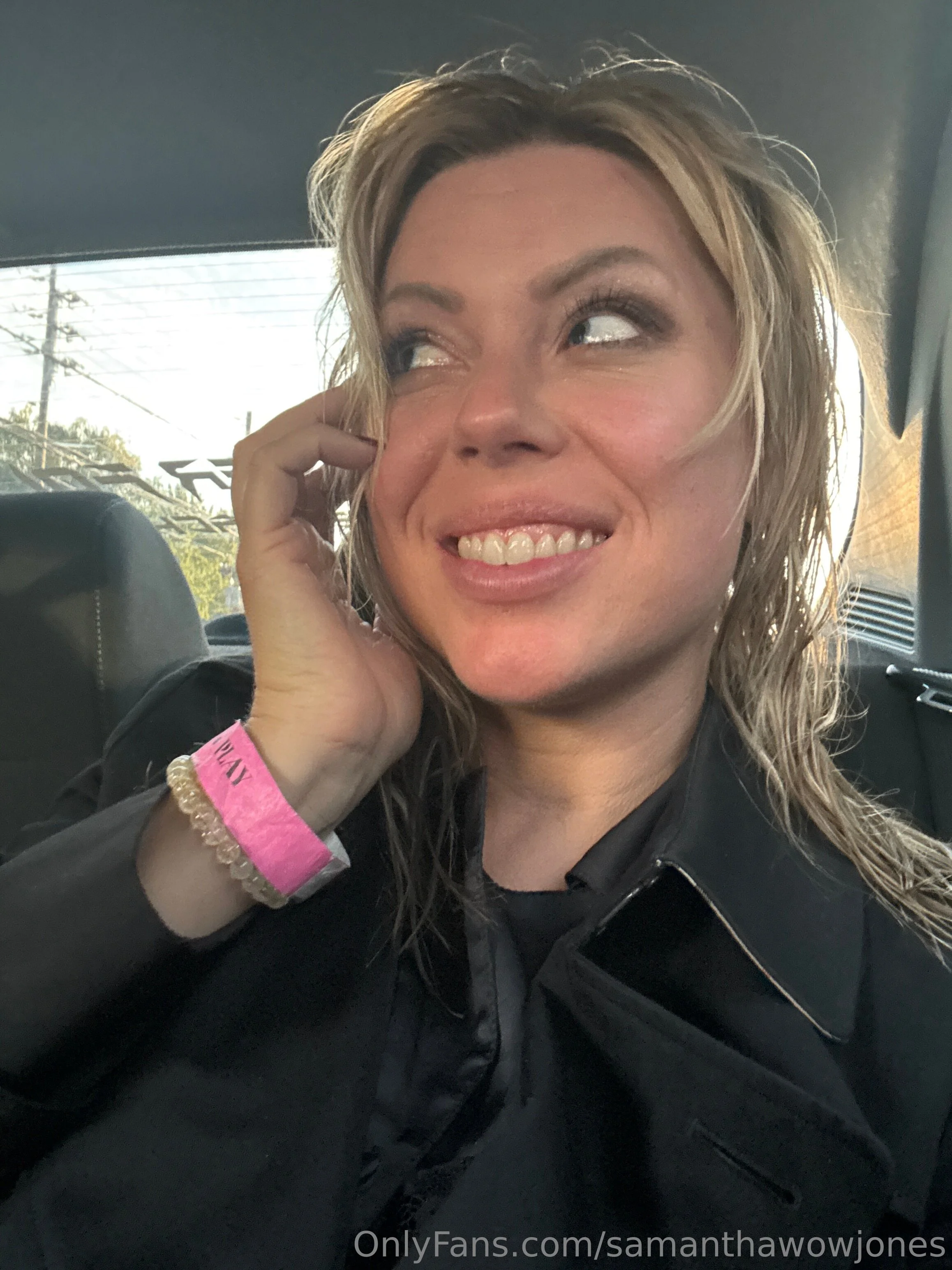 Samantha Jones photo #72