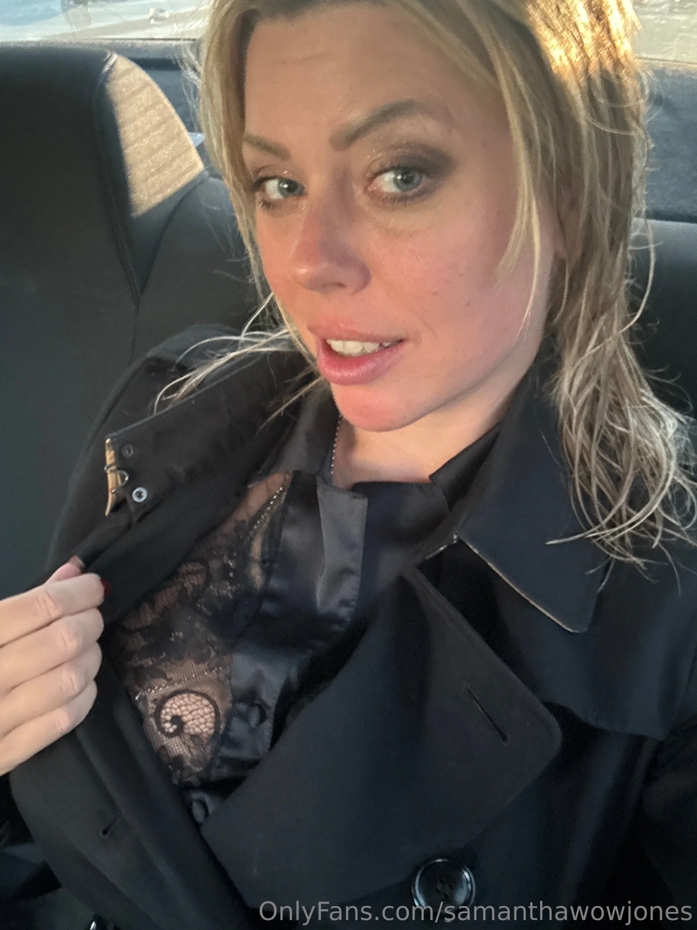 Samantha Jones photo #70