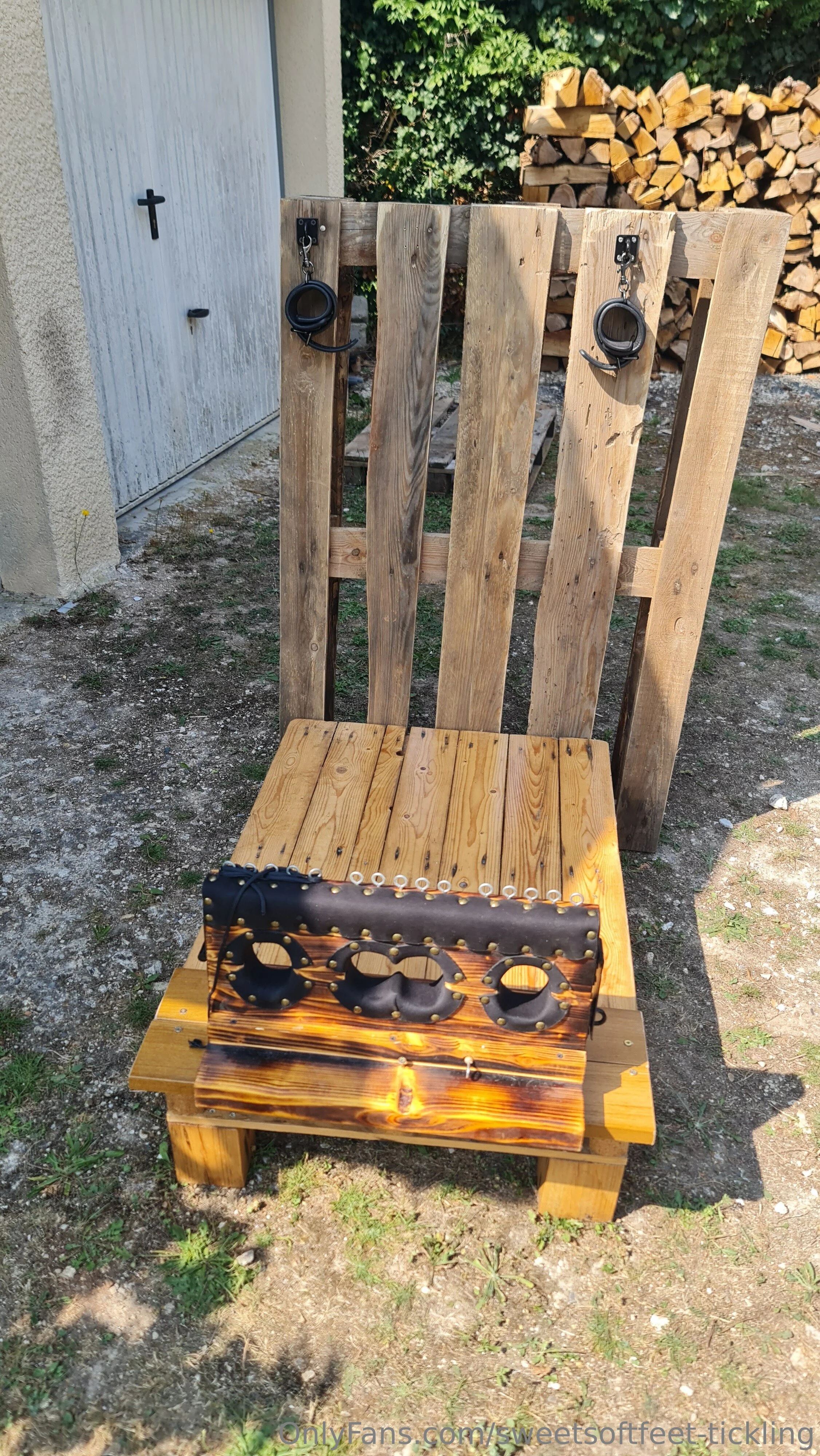 Sweetsoftfeet tickling experience photo #3