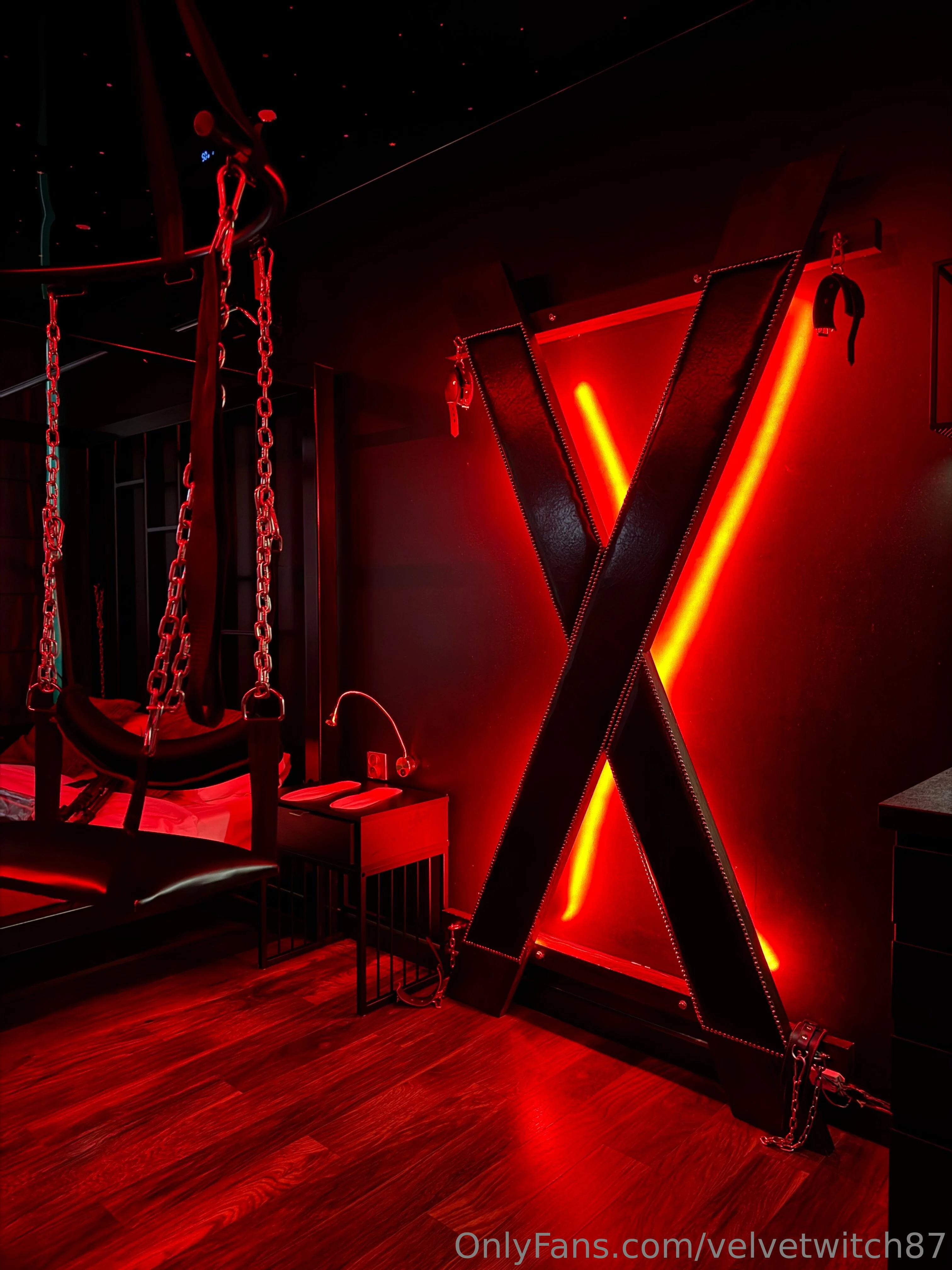 VelvetWitch photo #10