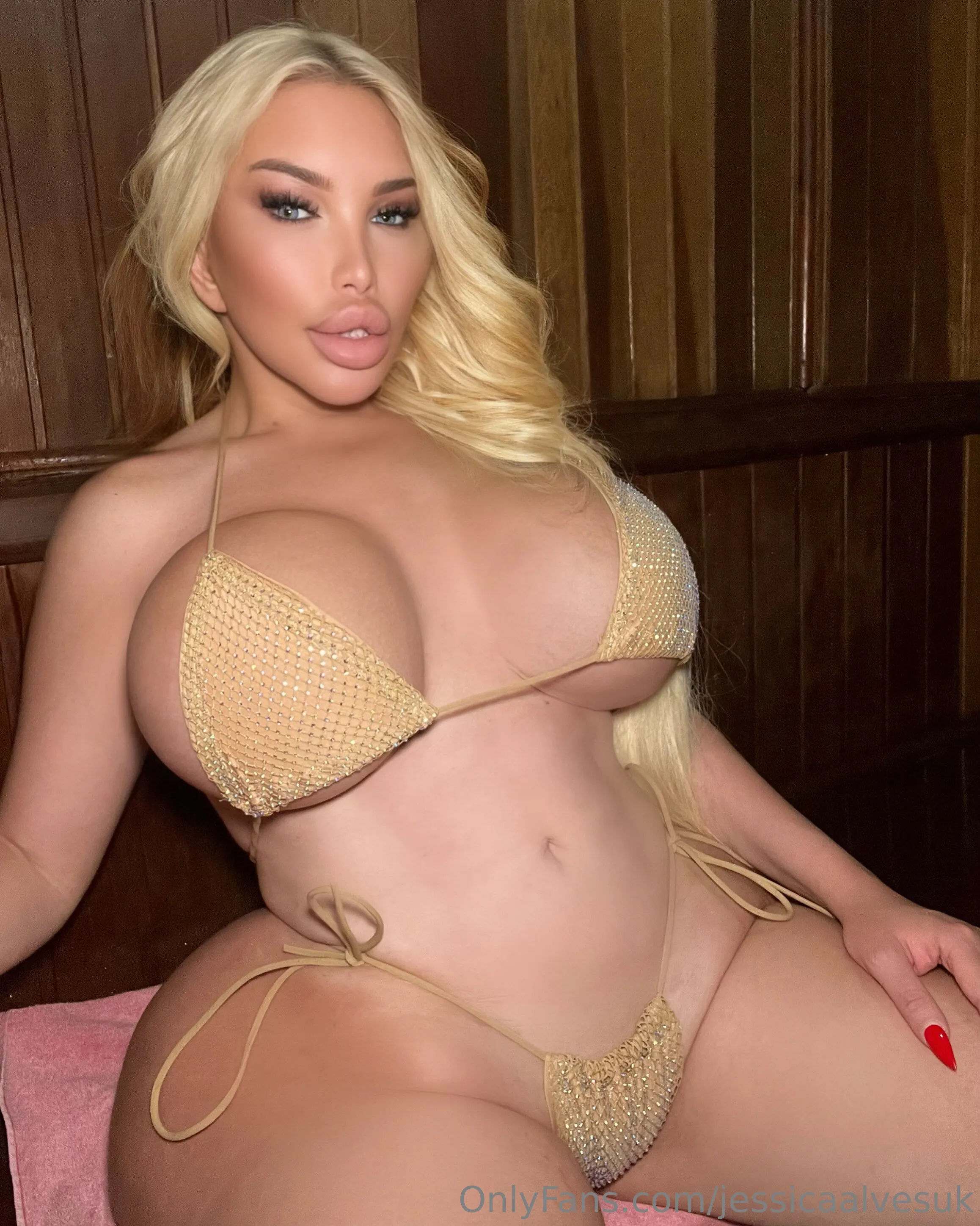 Jessica Alves photo #35