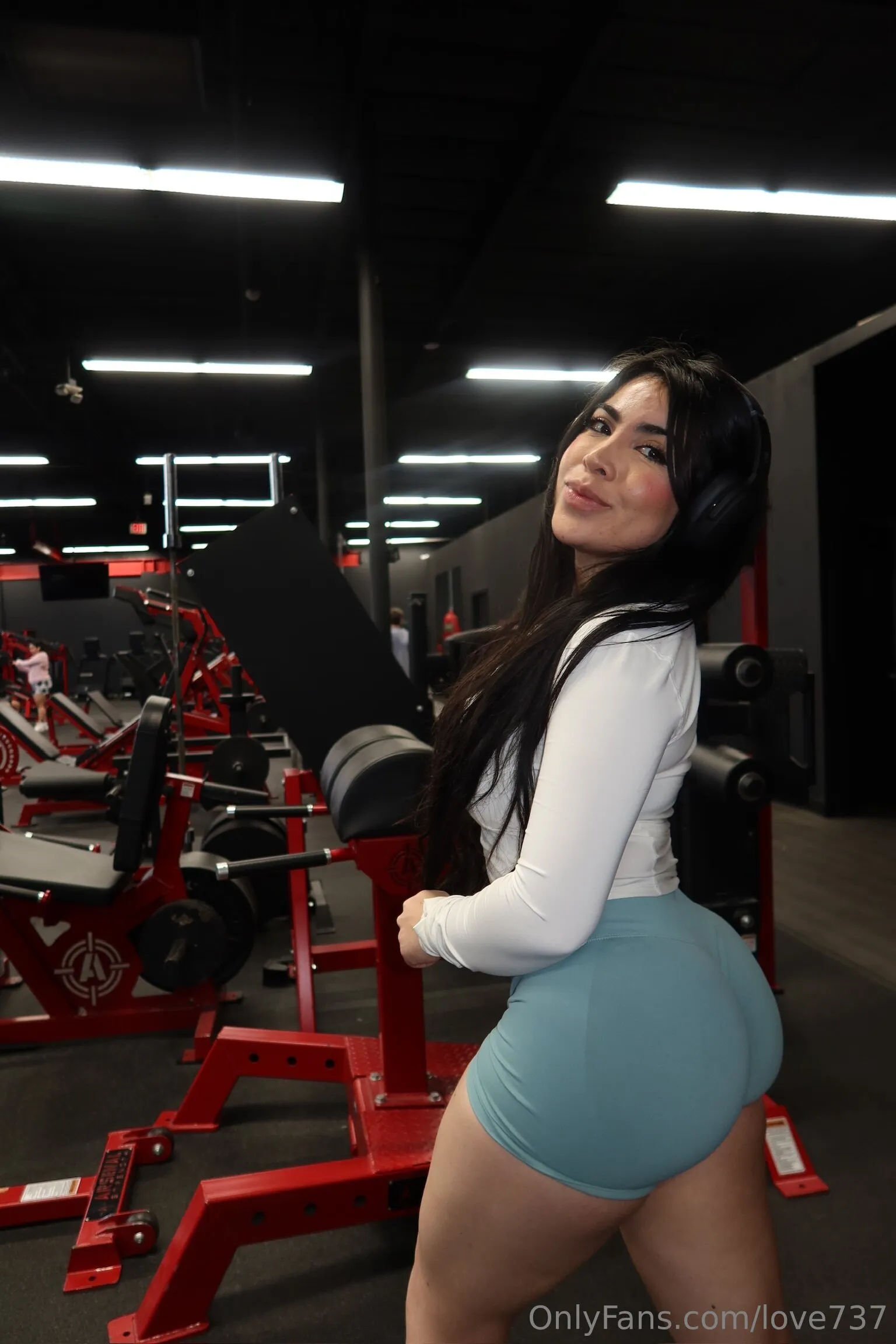 Nora (🏆 #1 rated FIT LATINA on OF 🏆) photo #44