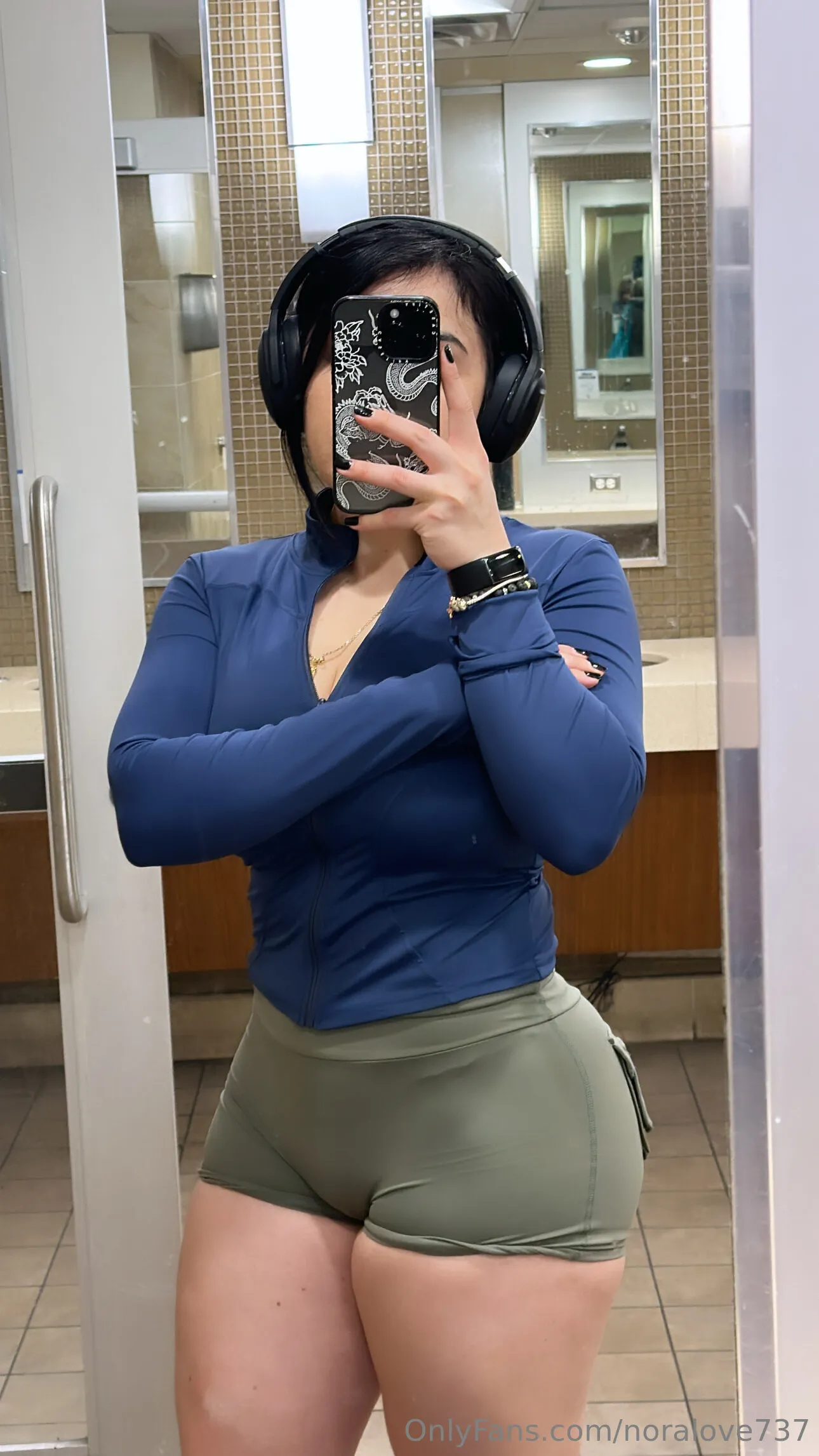 Nora (🏆 #1 rated FIT LATINA on OF 🏆) photo #18