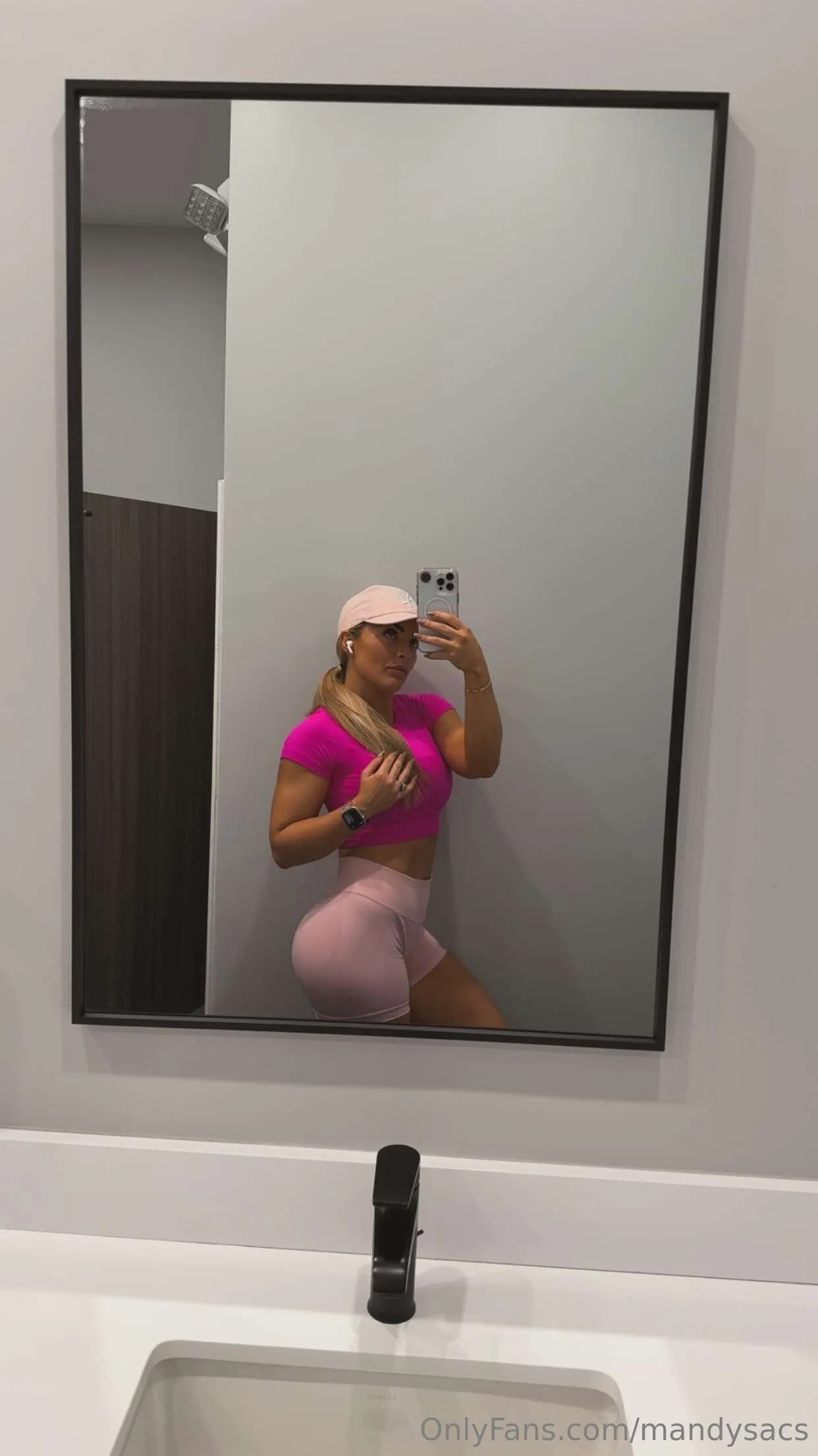 Mandy Sacs photo #29