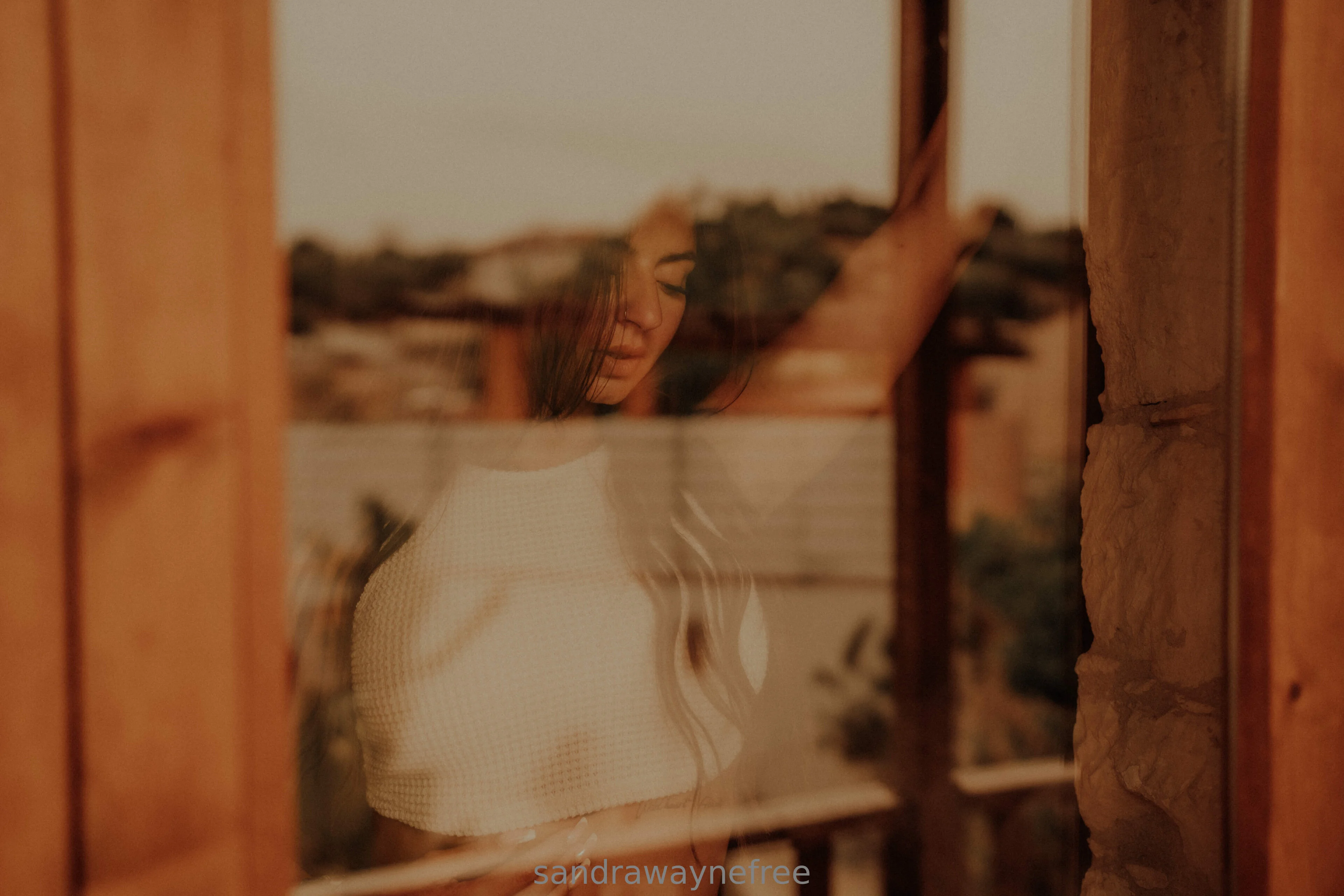 sandra wayne (FREE) photo #2