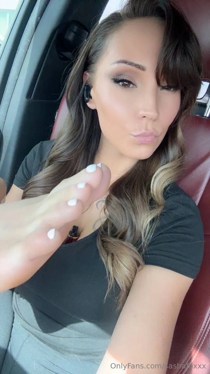 TheSashaFoxxx photo #25