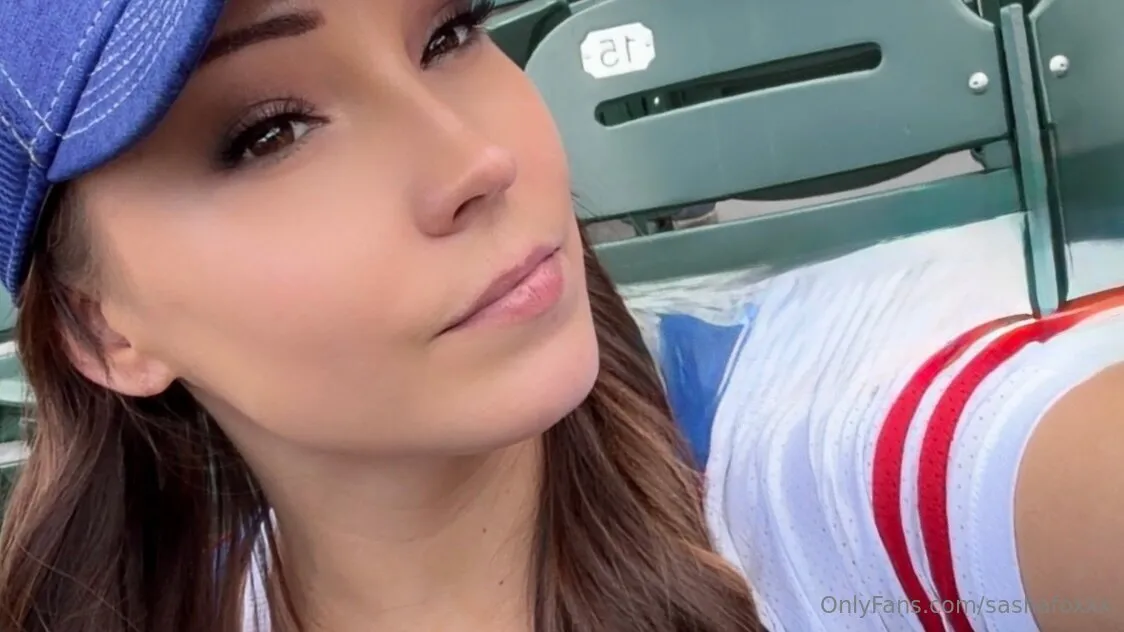 TheSashaFoxxx photo #23