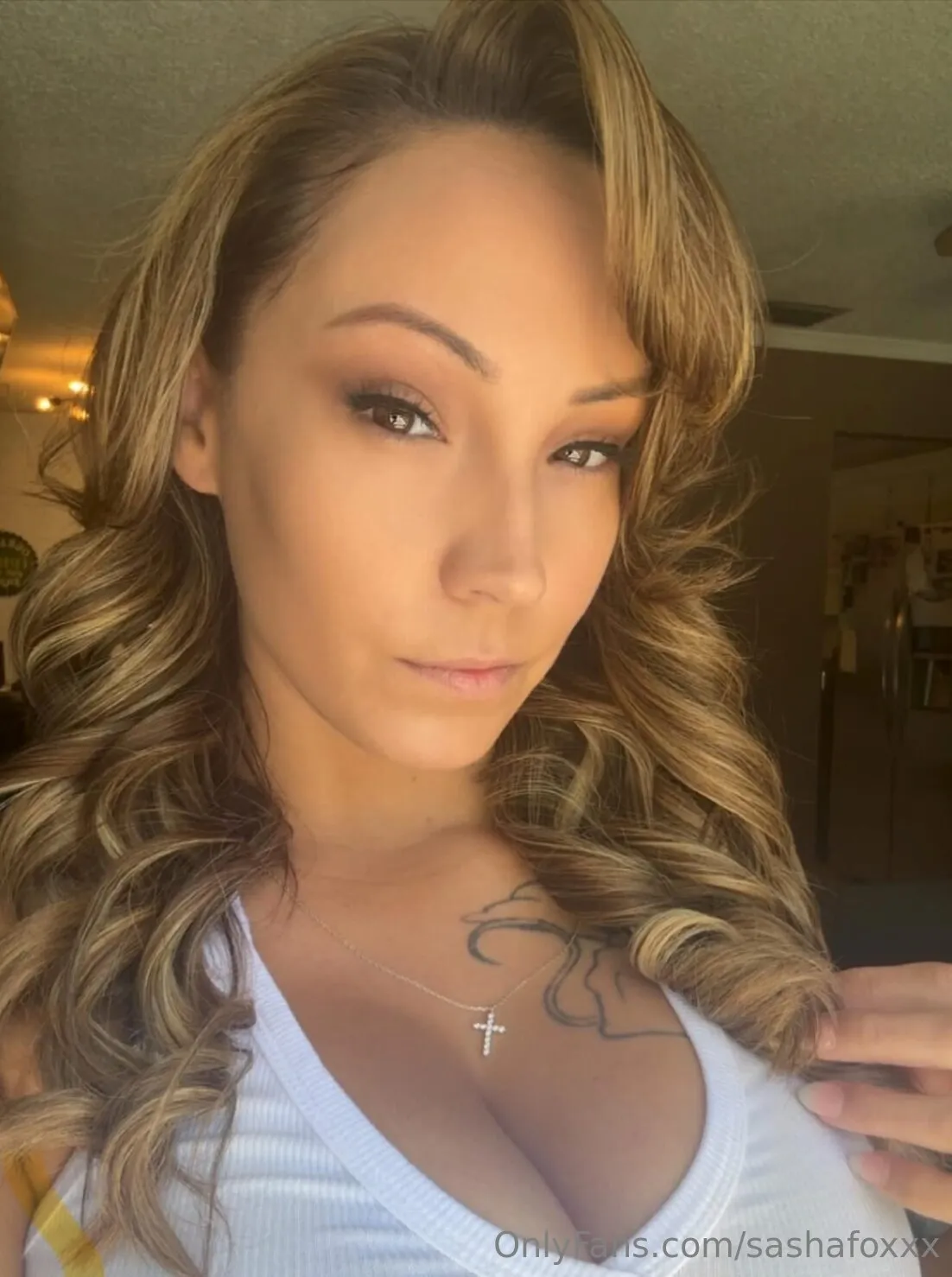 TheSashaFoxxx photo #18