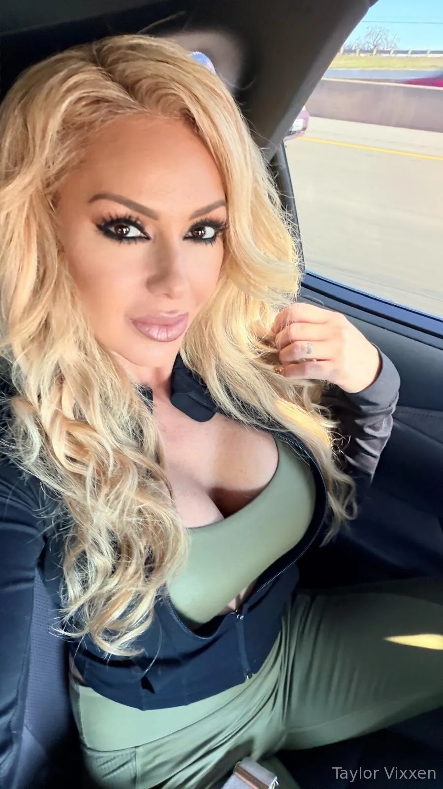Taylor Vixxen photo #1