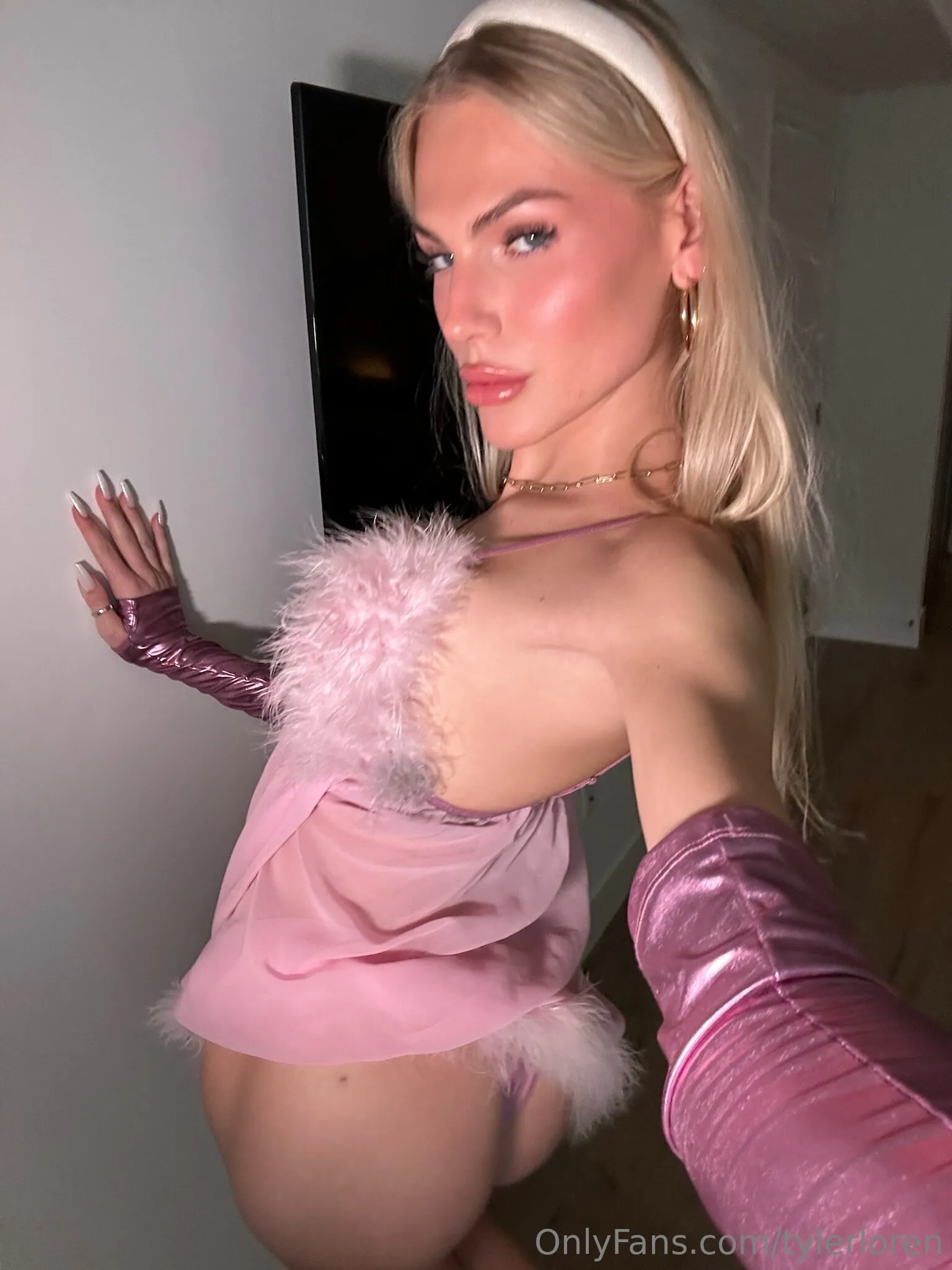 🍒TYLER LOREN photo #7