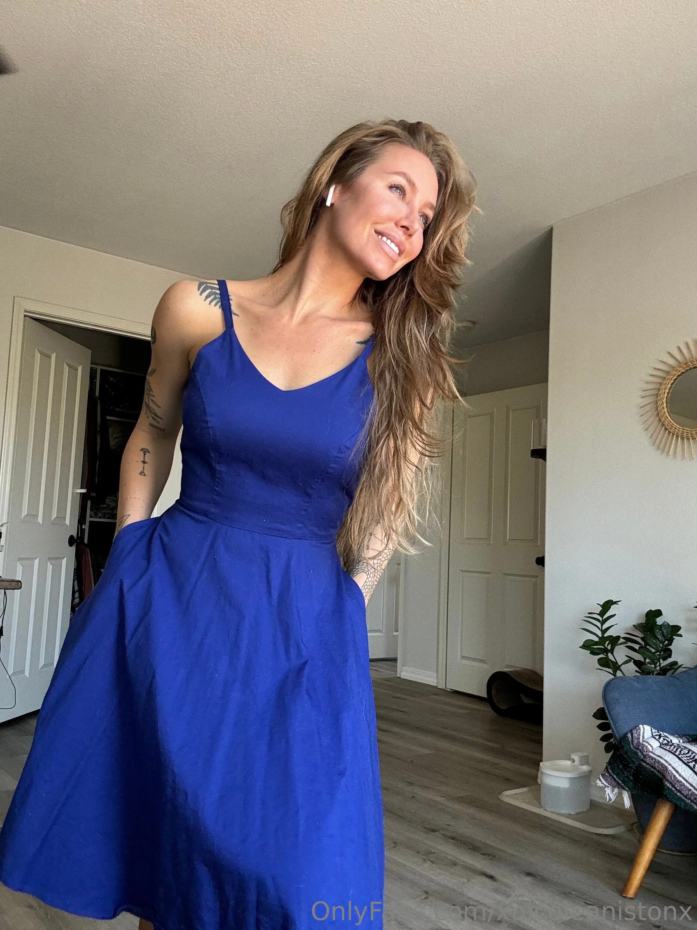 Nicole Aniston photo #58