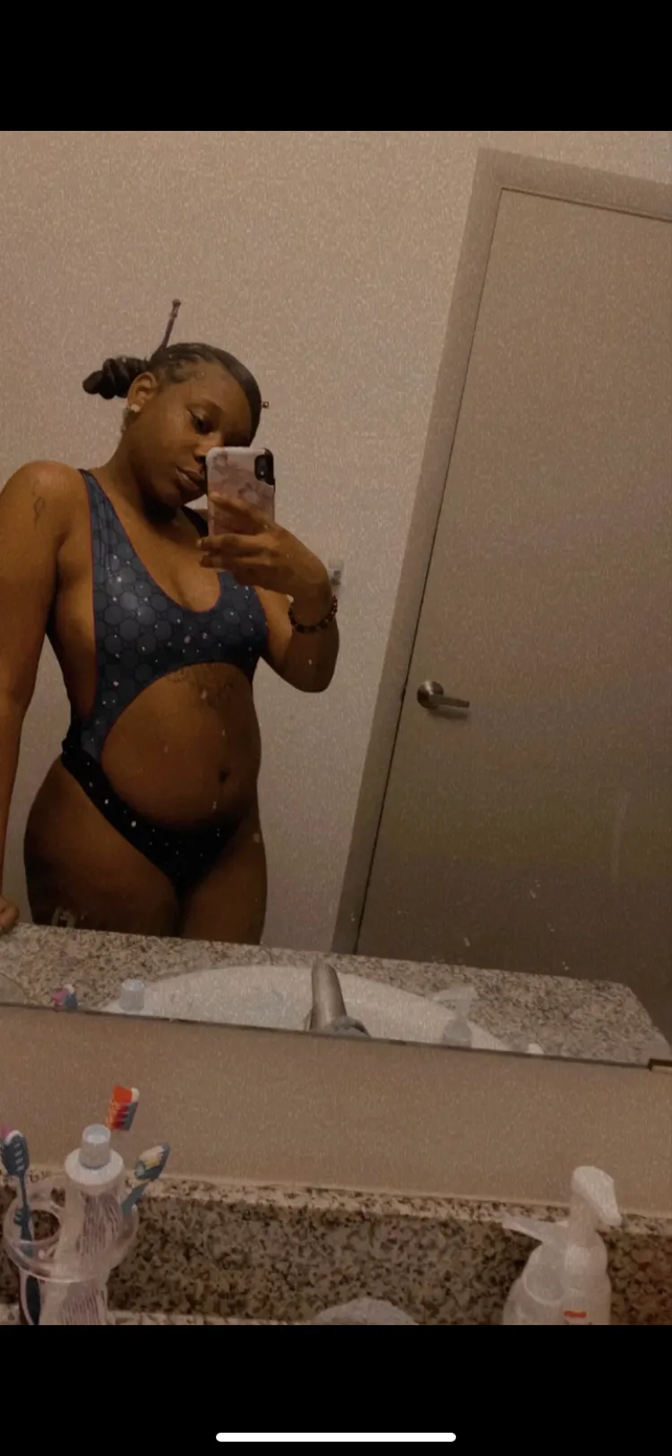 Da girl next door 🤤