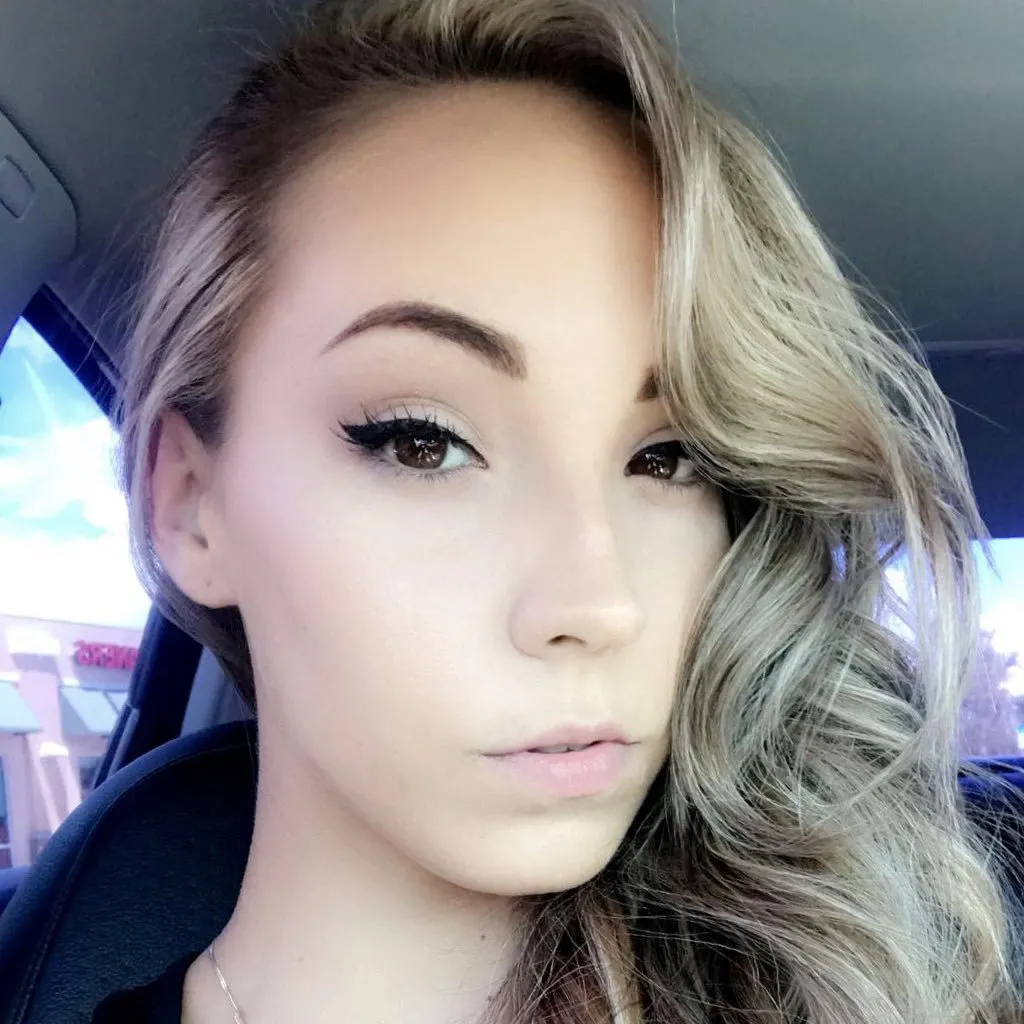 TheSashaFoxxx OnlyFans leaks